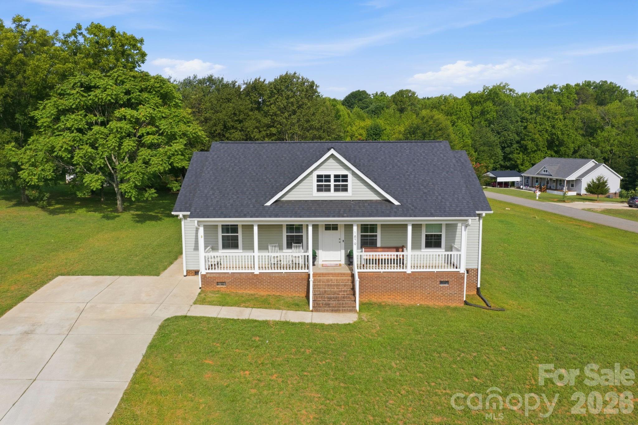 1879 Jetton Drive — Vale