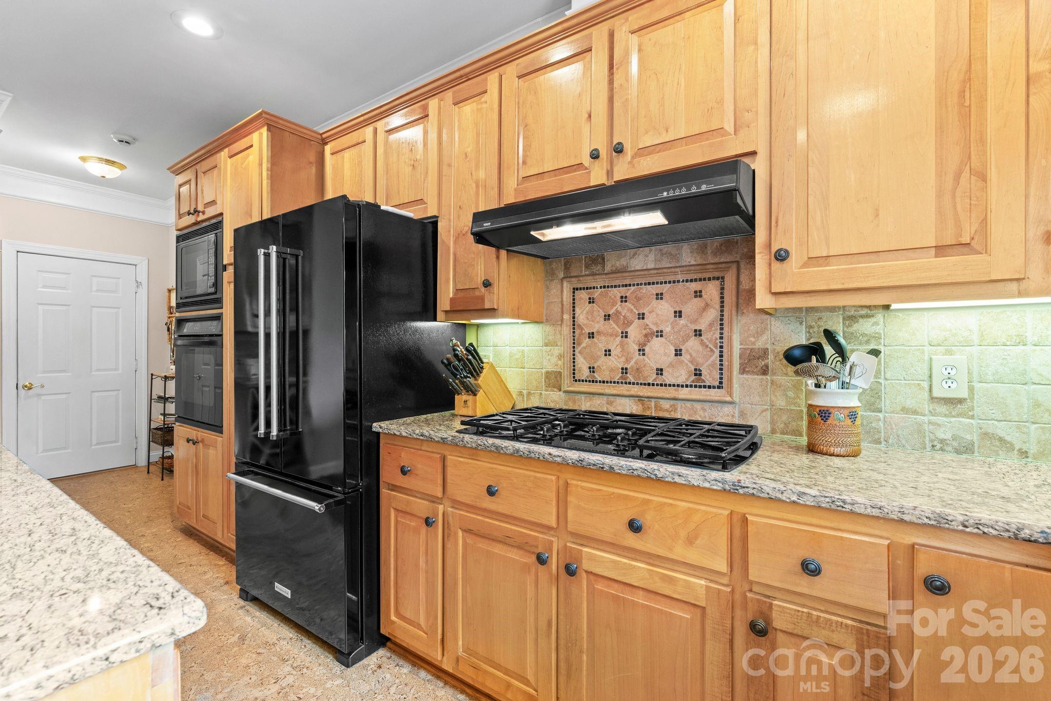 247 James Way — Bermuda Run
