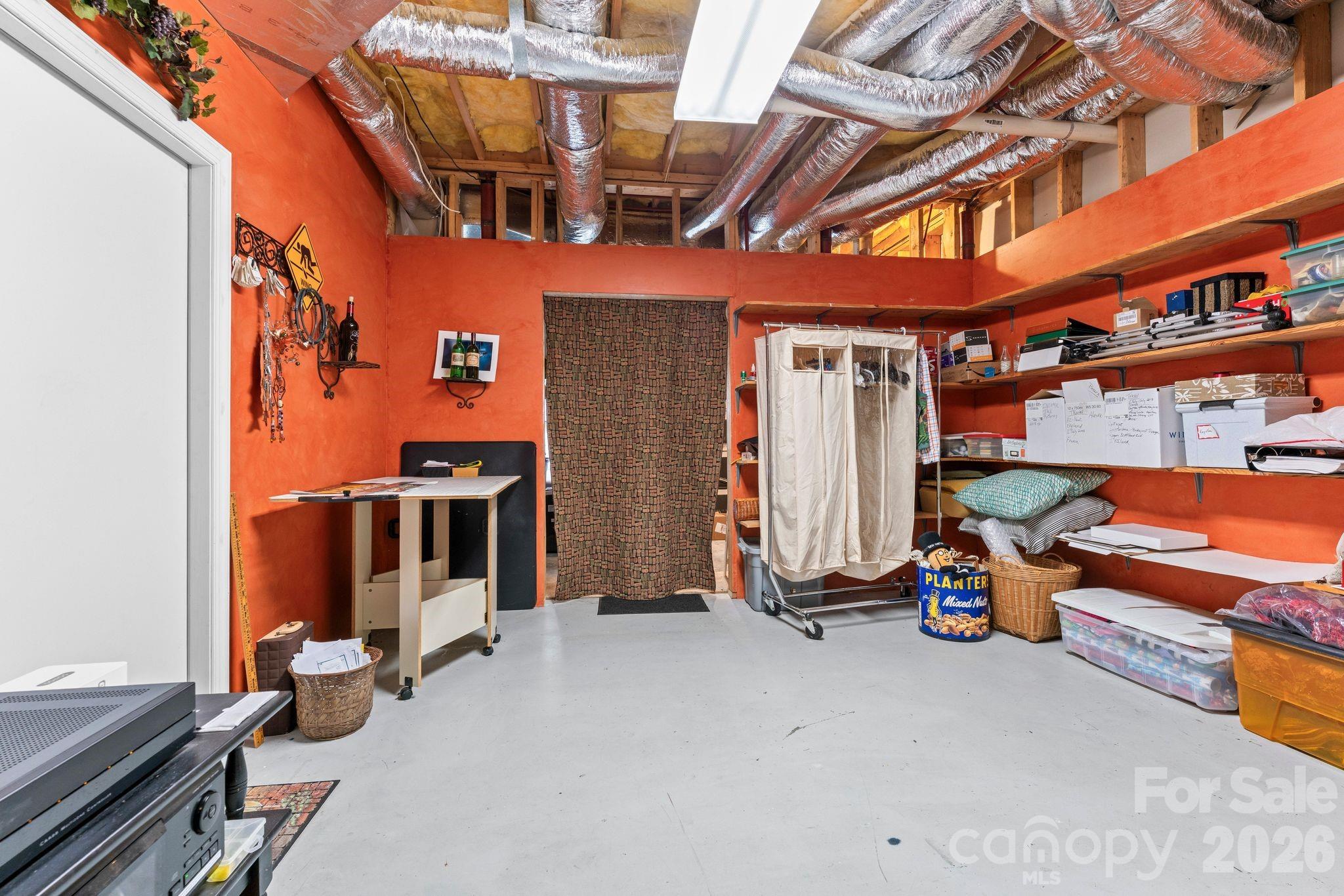 247 James Way — Bermuda Run