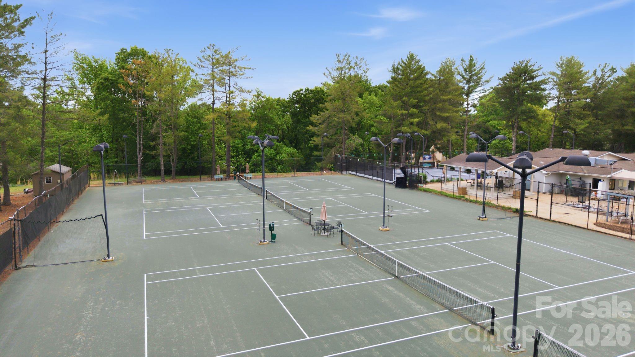 247 James Way — Bermuda Run