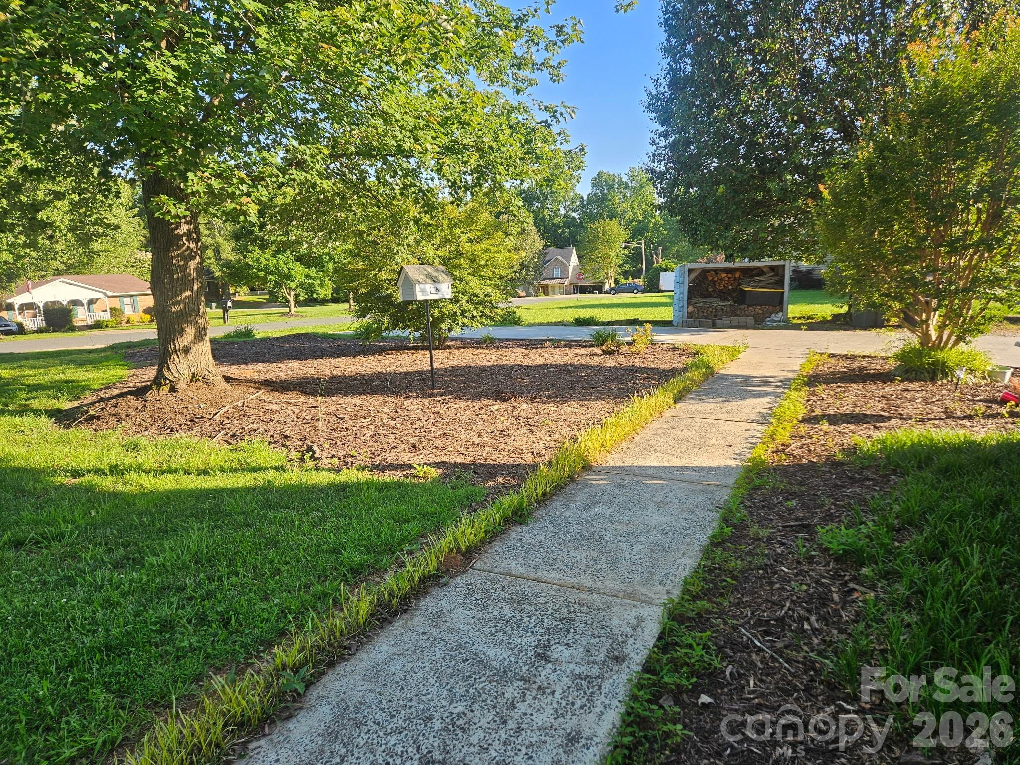 905 Stevens Road — Monroe