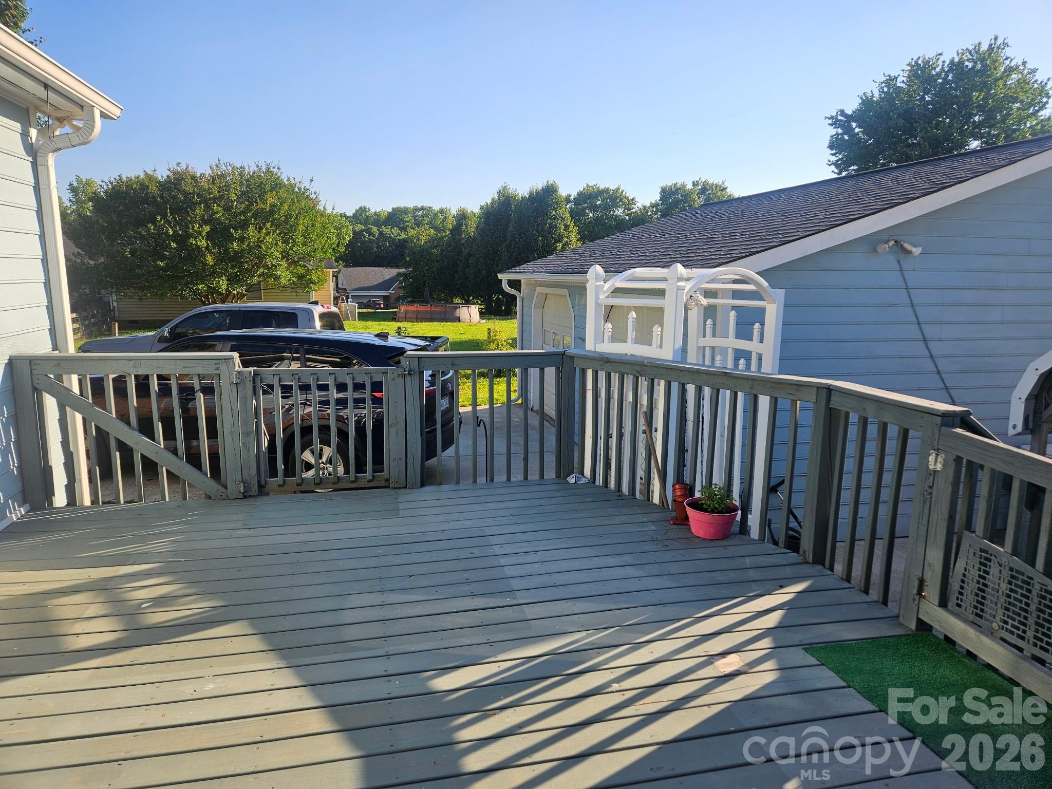 905 Stevens Road — Monroe