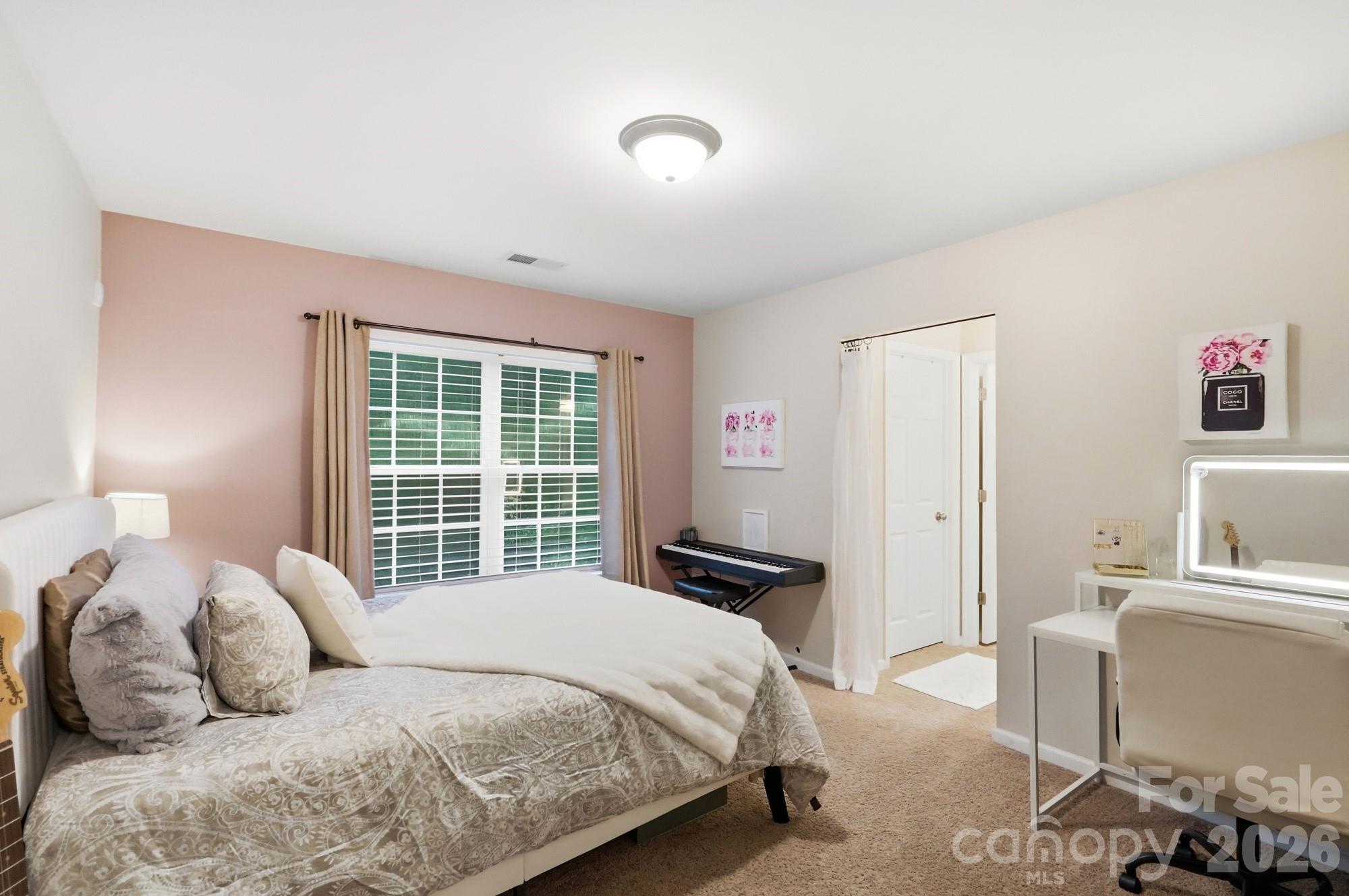 5630 Turkey Oak Drive — Charlotte