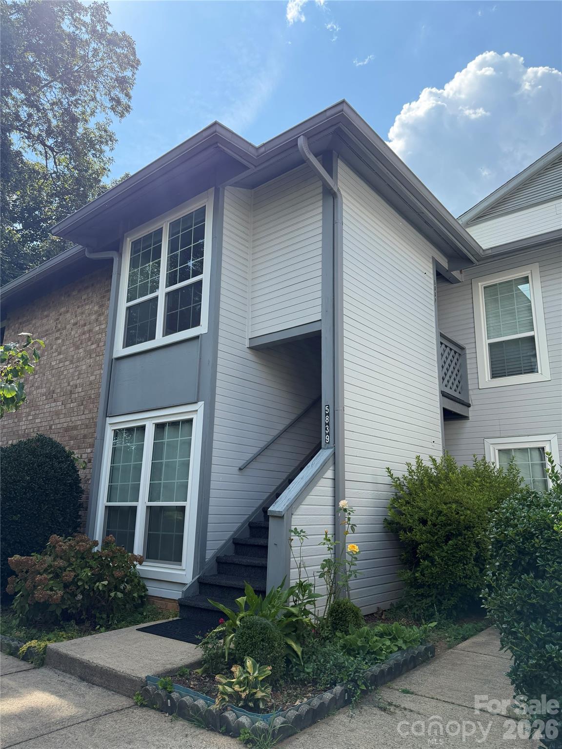 5839 Harris Grove Lane — Charlotte