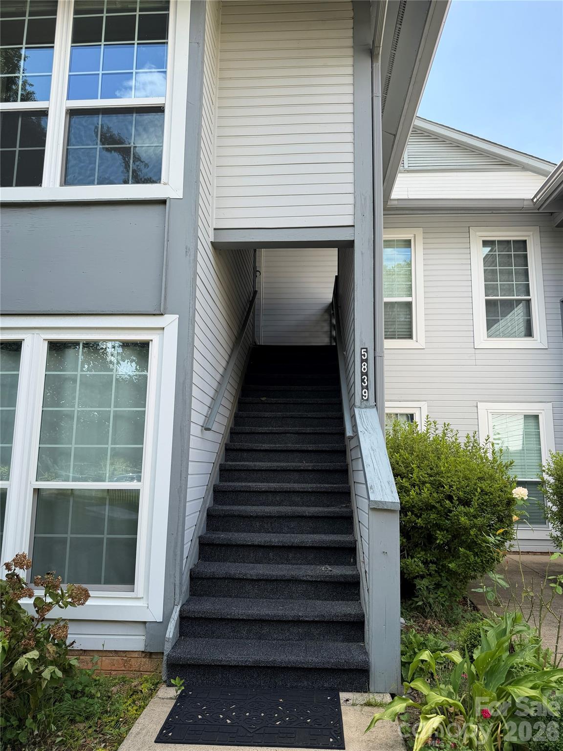 5839 Harris Grove Lane — Charlotte