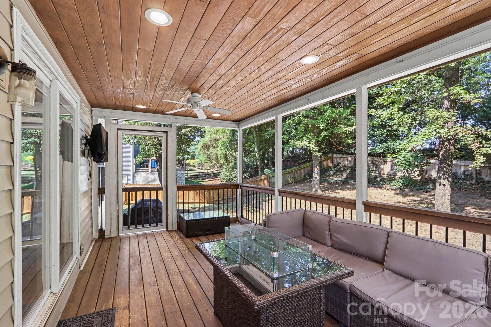 5912 Downfield Wood Drive — Charlotte