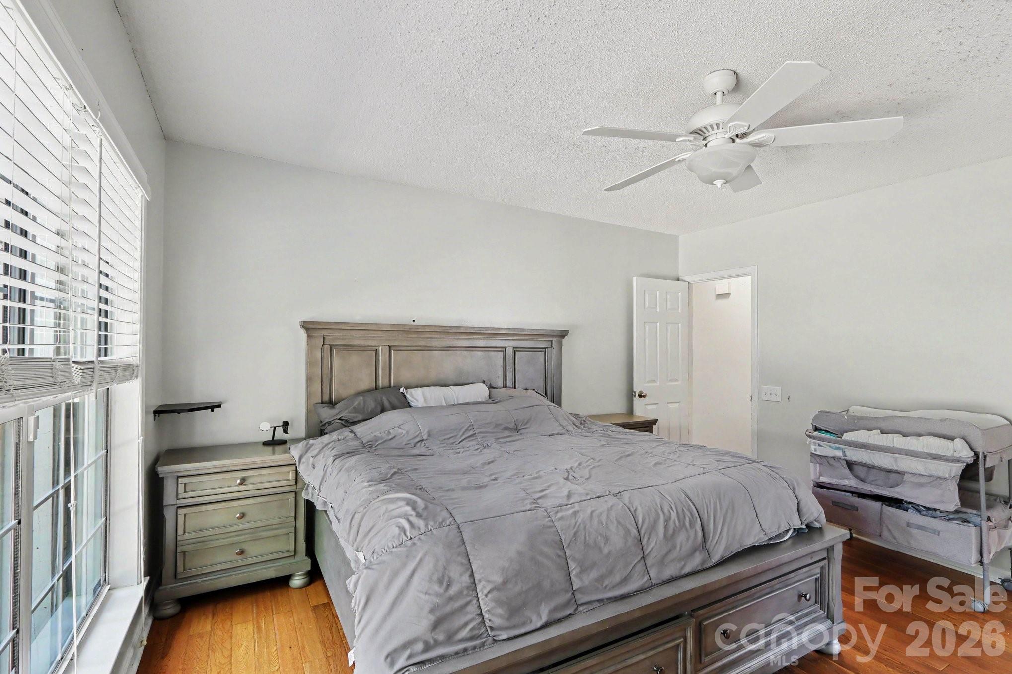 5912 Downfield Wood Drive — Charlotte