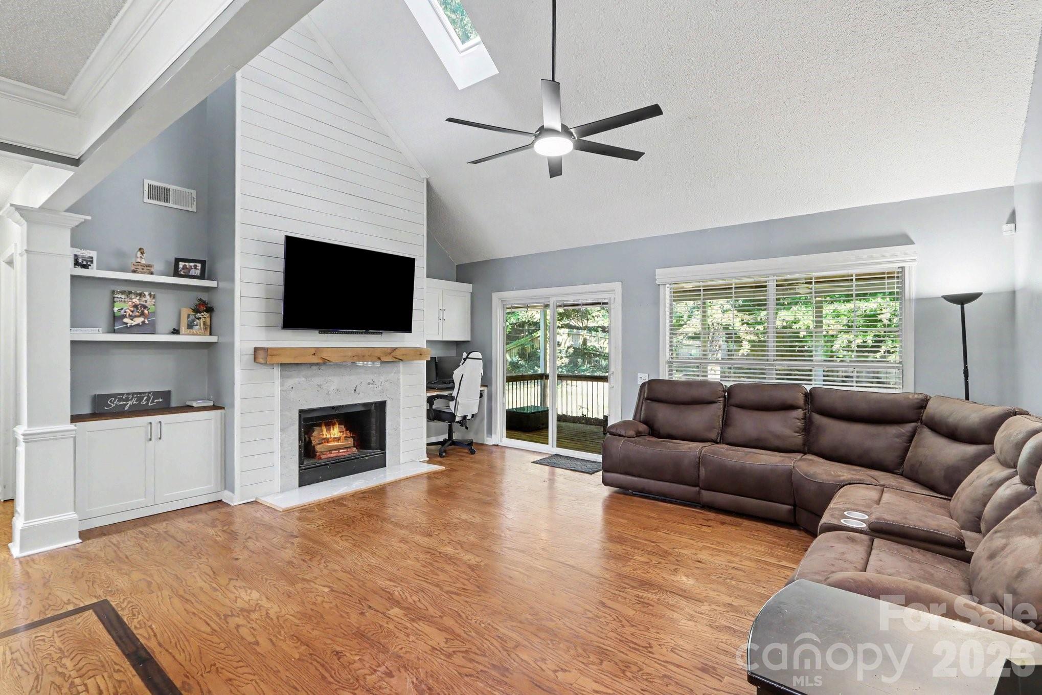 5912 Downfield Wood Drive — Charlotte