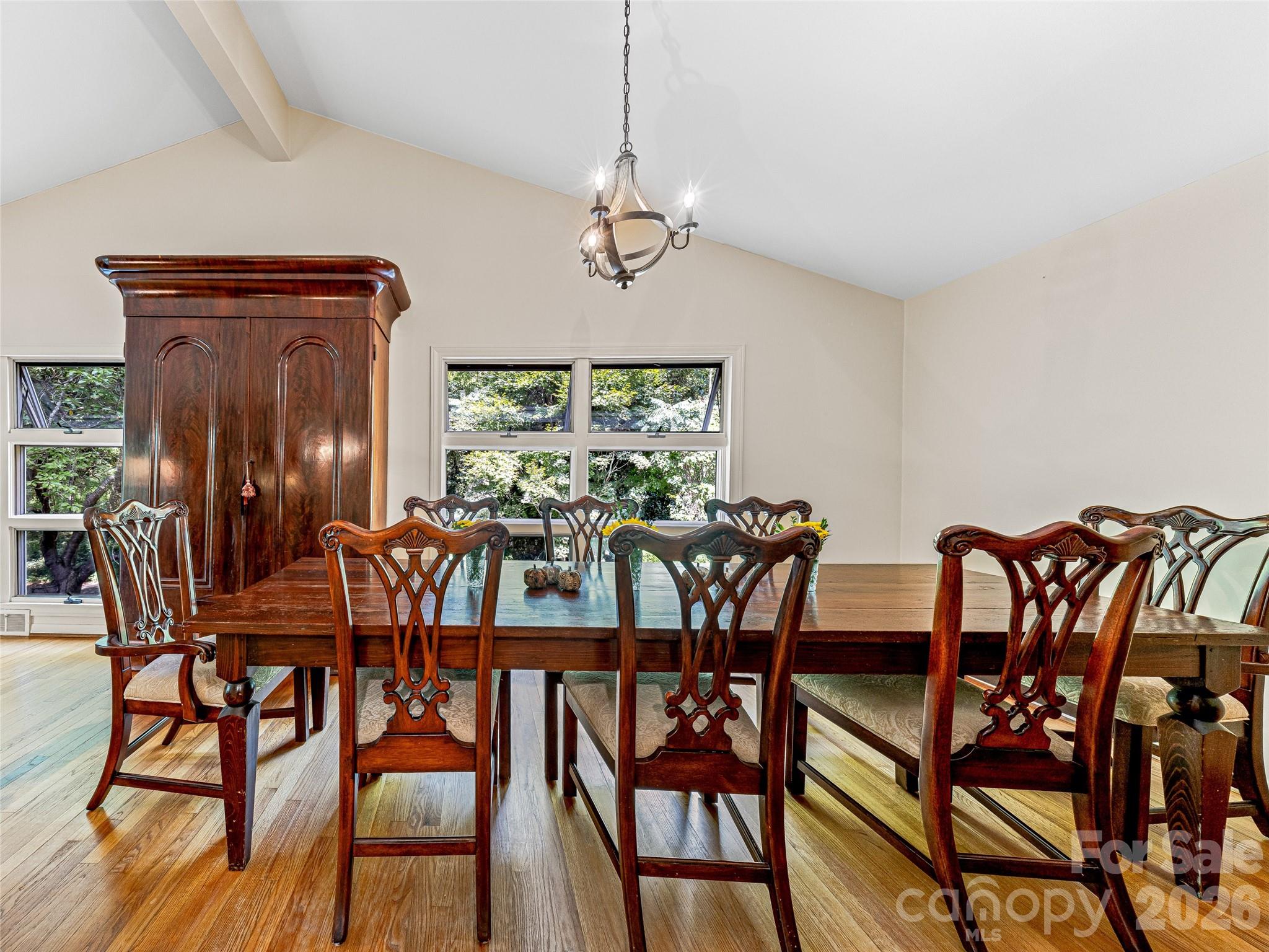 5 Hillcrest Road E — Asheville