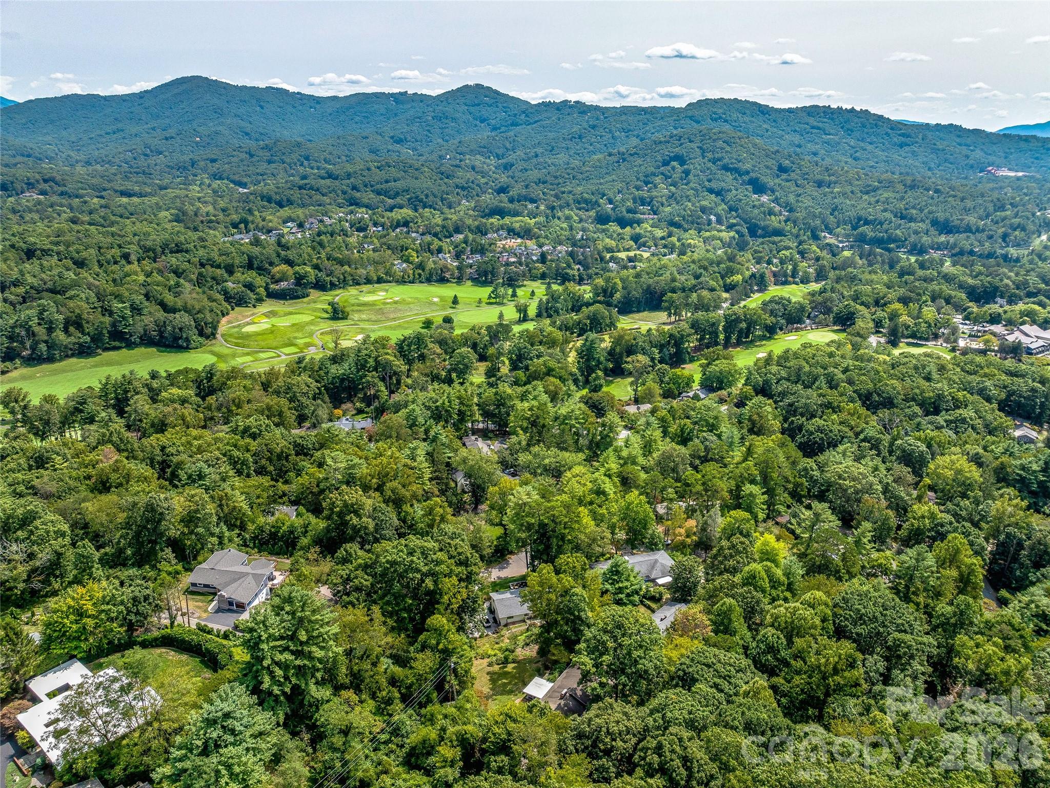 5 Hillcrest Road E — Asheville