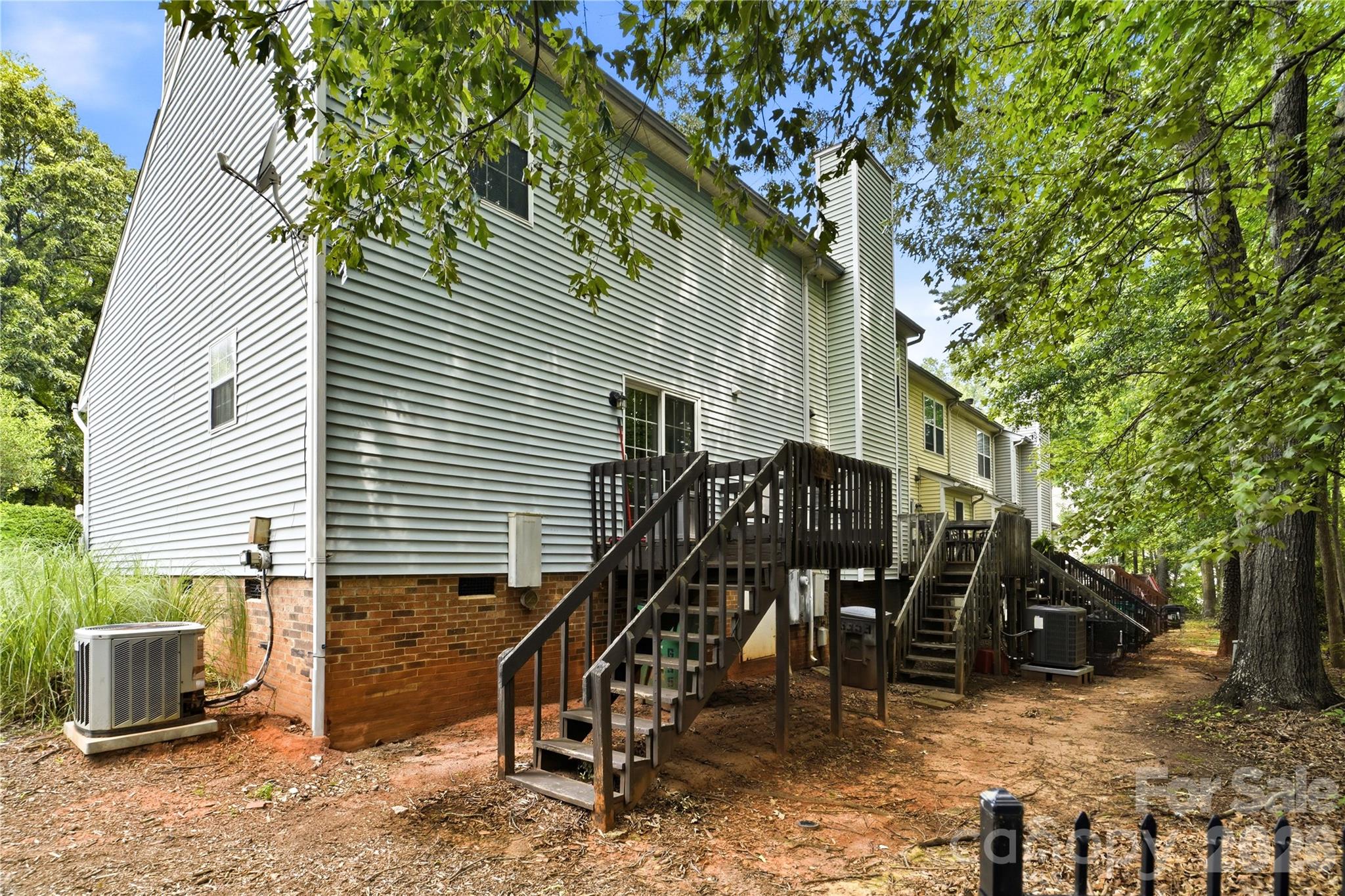 6355 Windsor Gate Lane — Charlotte