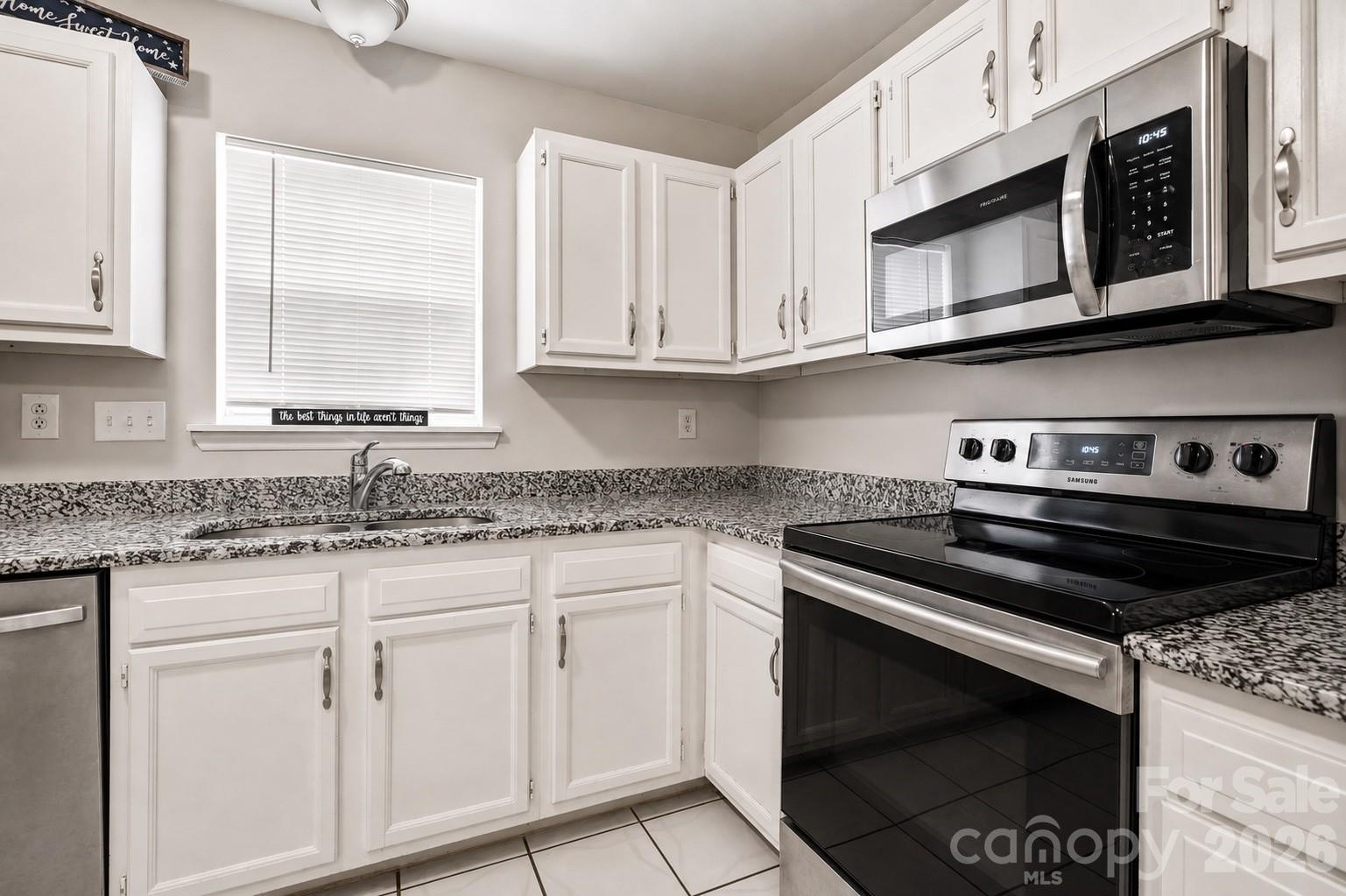 6355 Windsor Gate Lane — Charlotte