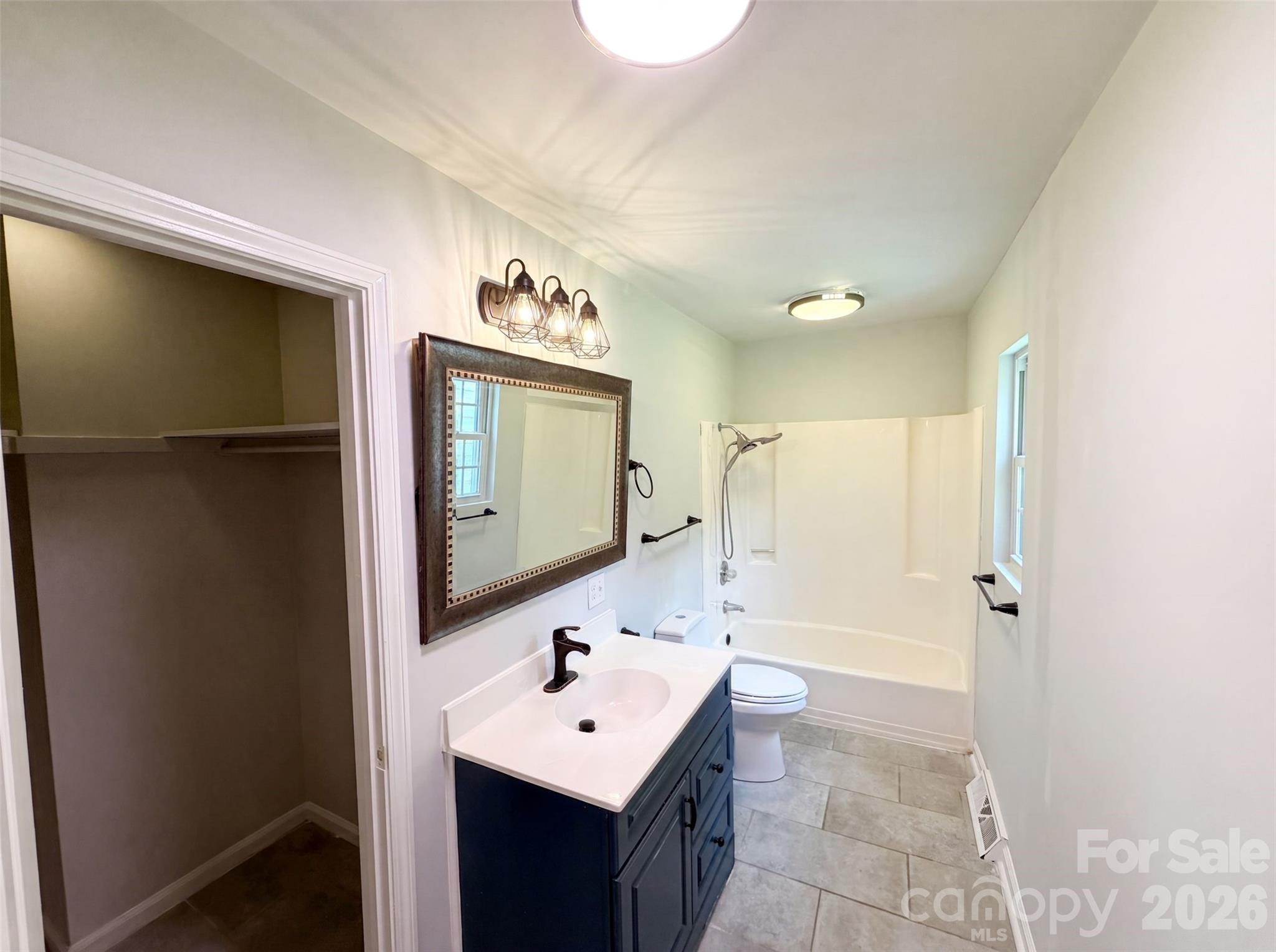 642 Lancer Court NW — Concord