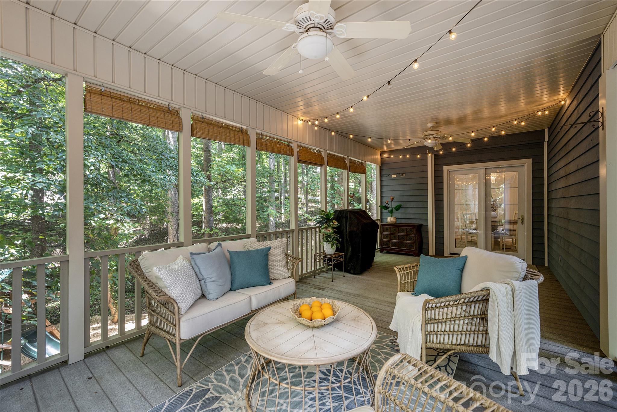 7 Oak Hollow Drive — Asheville