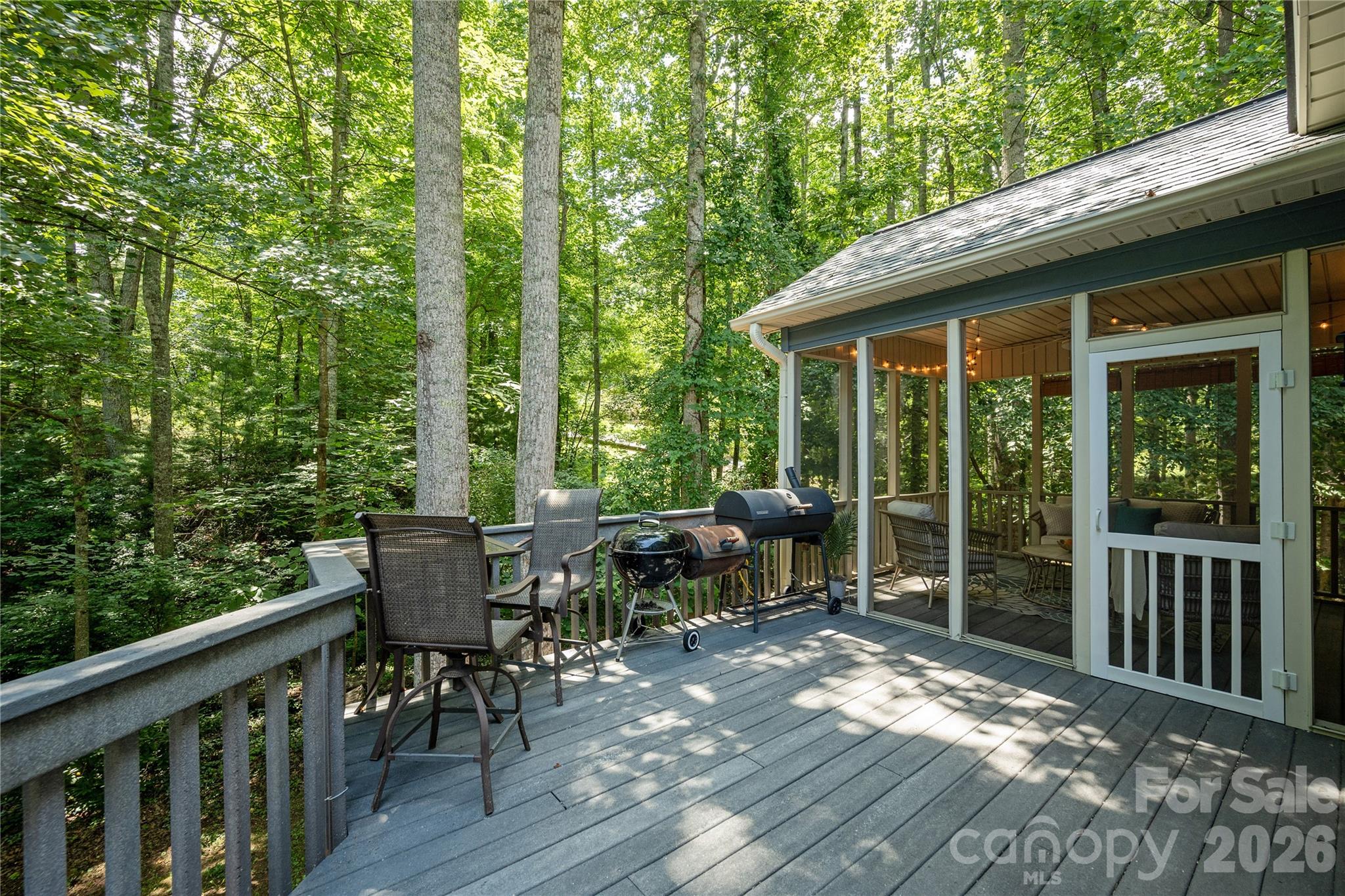 7 Oak Hollow Drive — Asheville