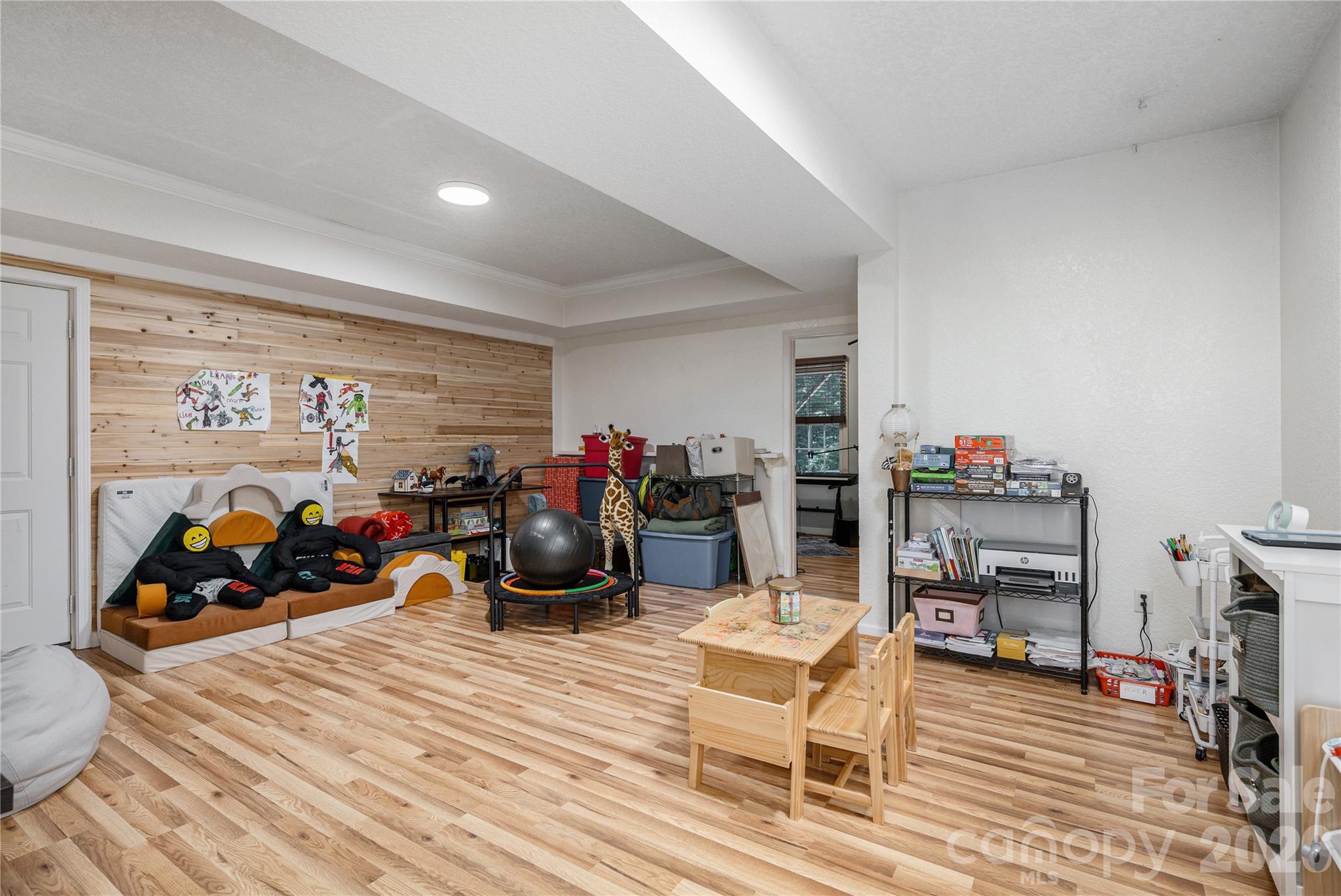 7 Oak Hollow Drive — Asheville