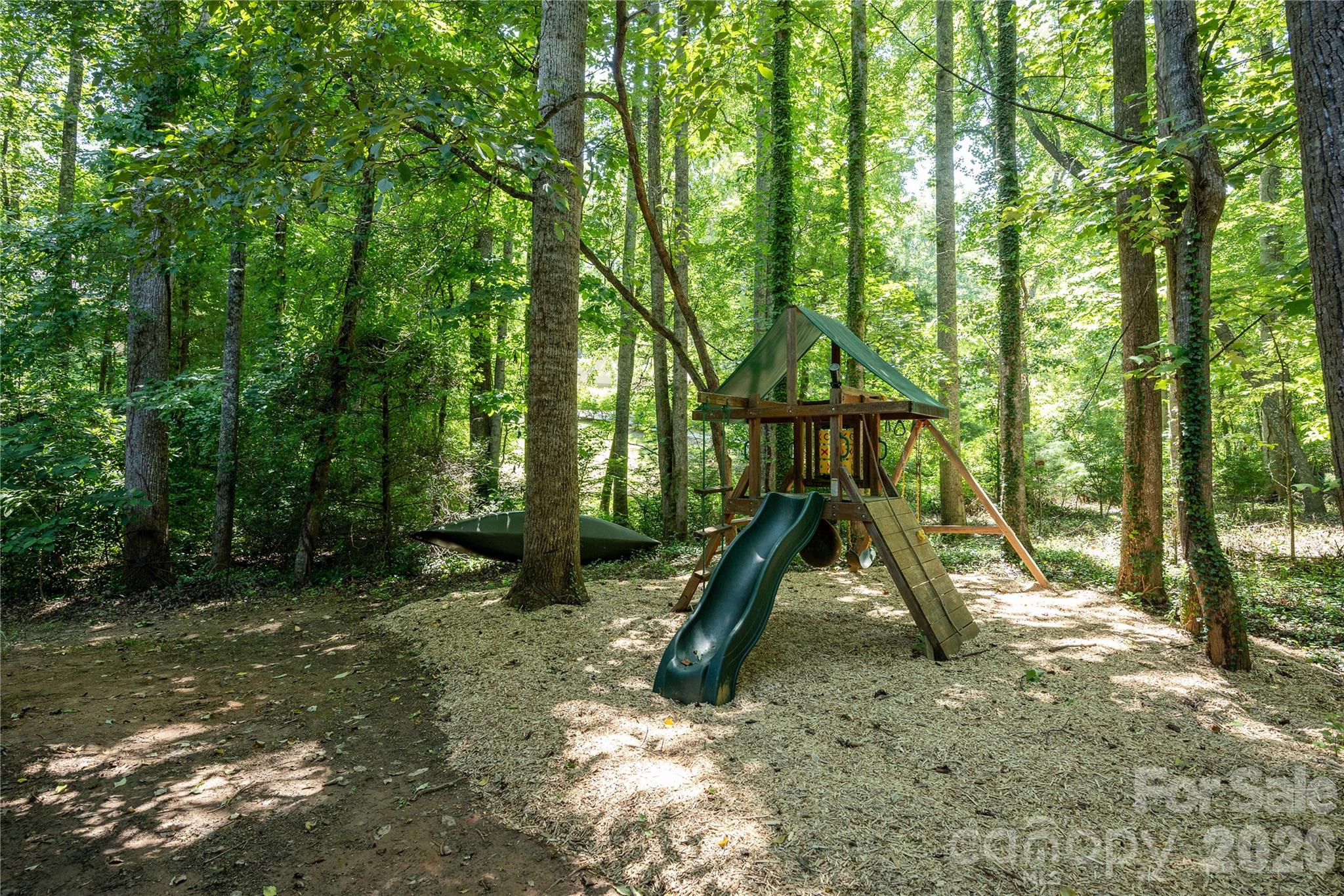 7 Oak Hollow Drive — Asheville