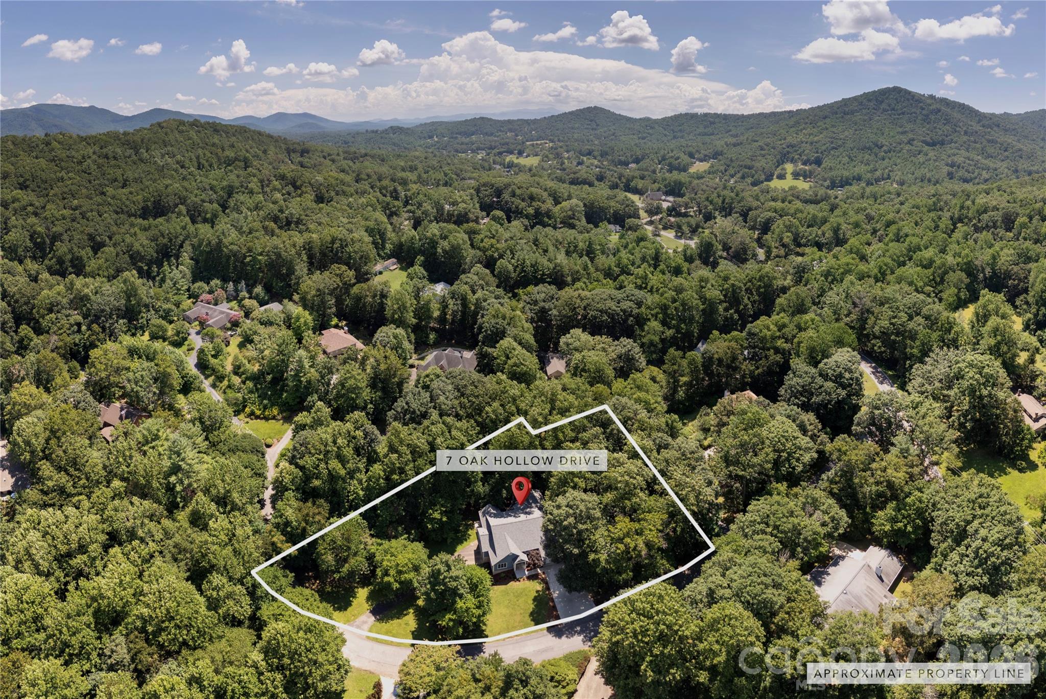 7 Oak Hollow Drive — Asheville