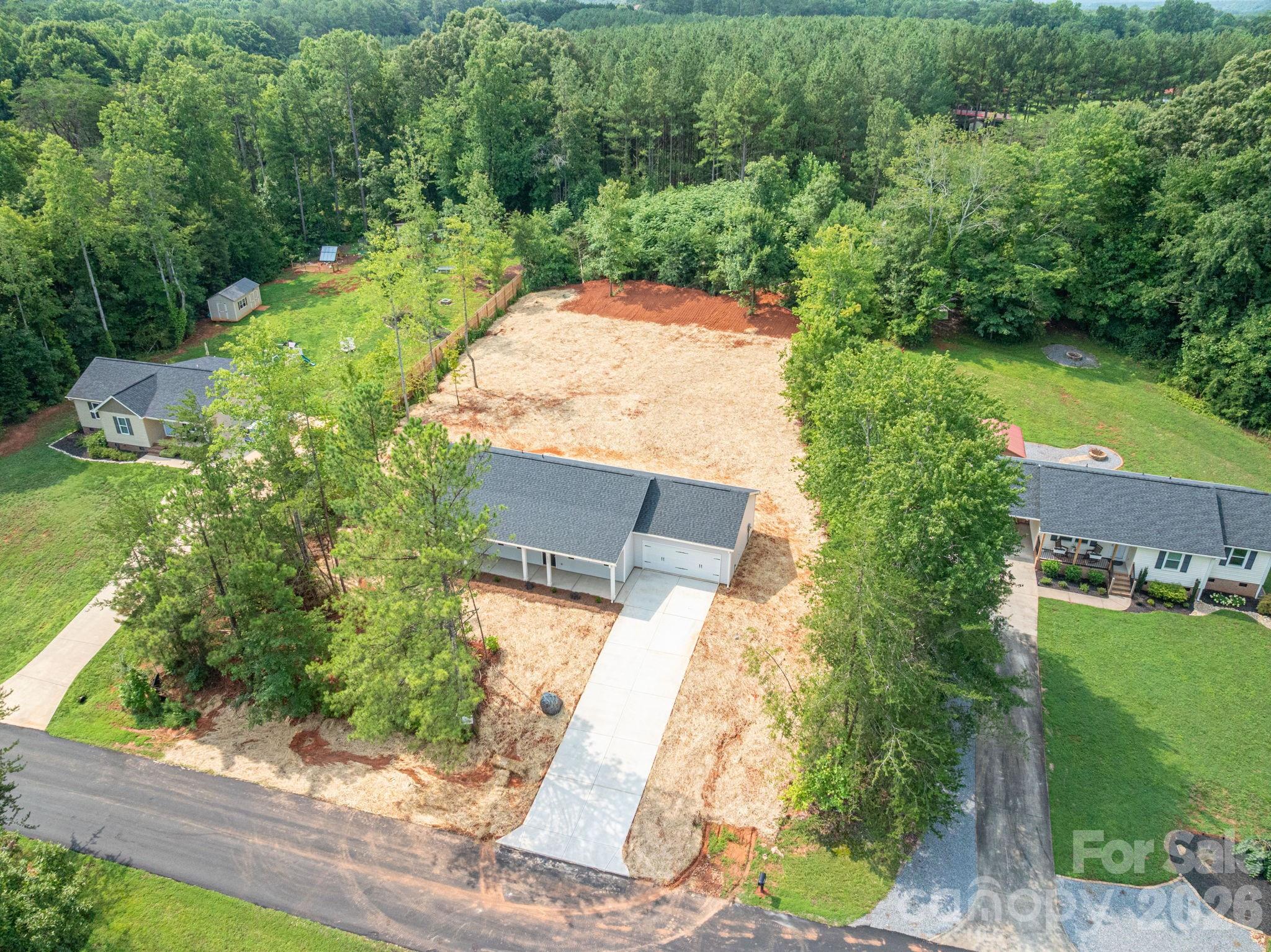 2935 Heavners Farm Court — Lincolnton