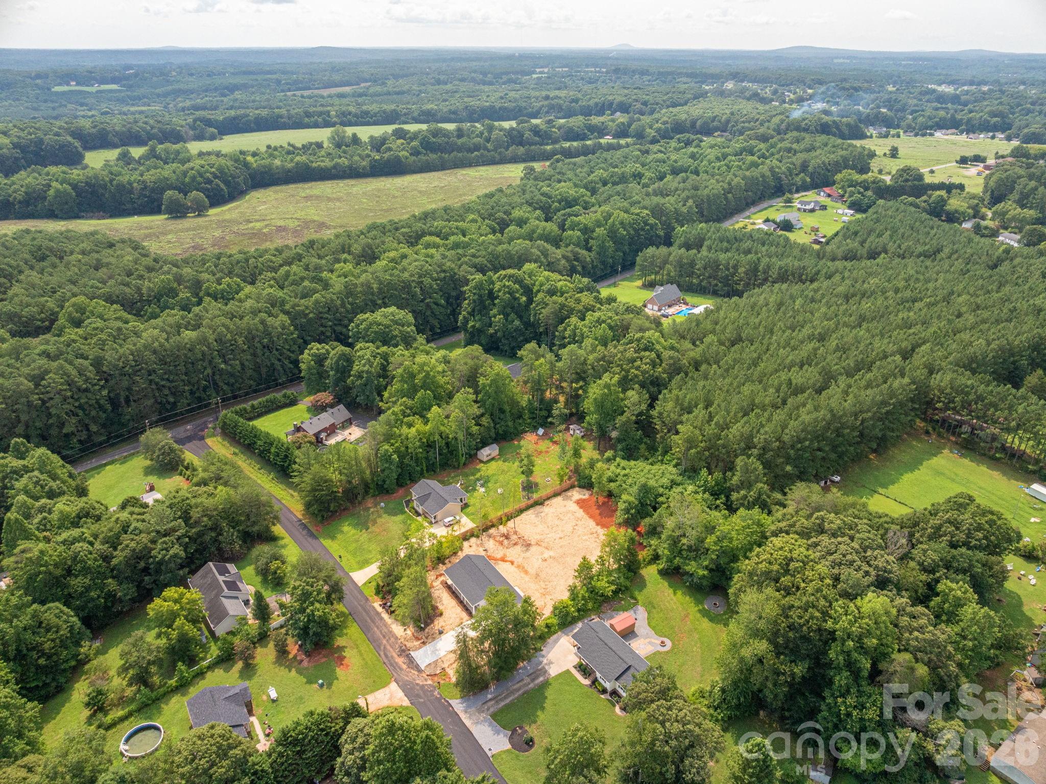 2935 Heavners Farm Court — Lincolnton