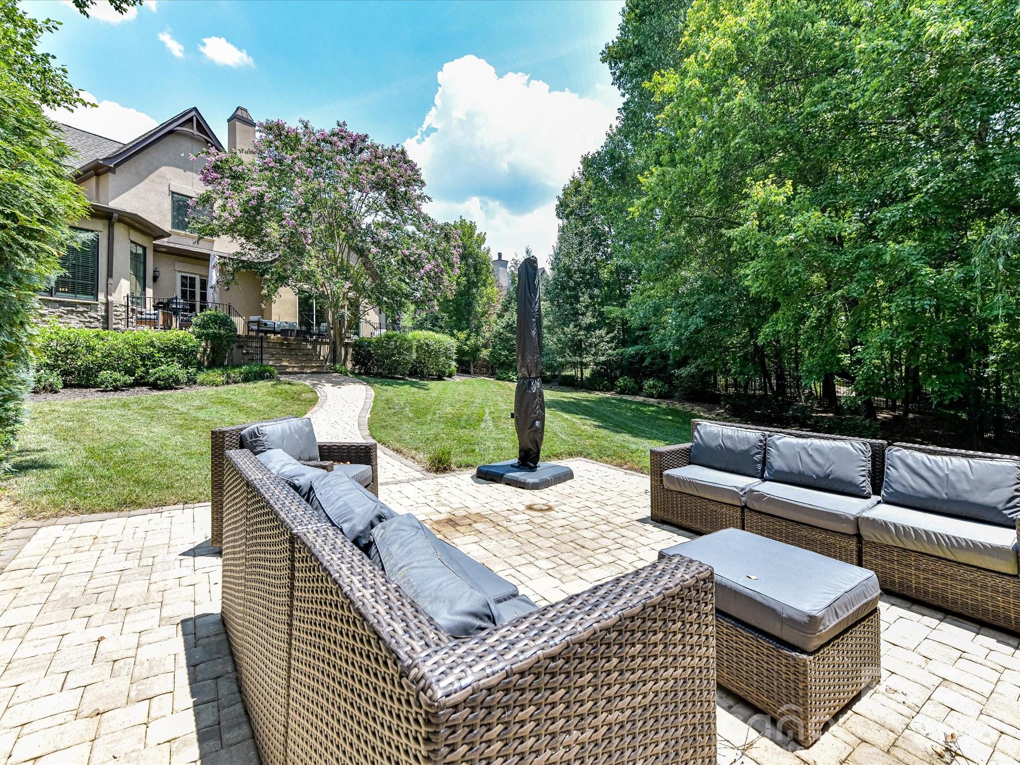 8119 Skyecroft Commons Drive — Waxhaw