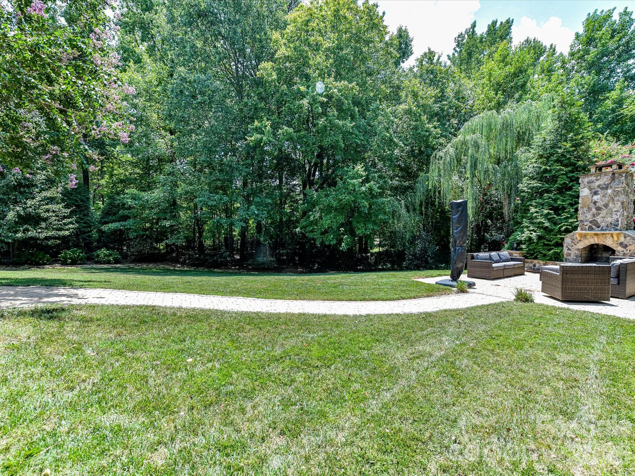 8119 Skyecroft Commons Drive — Waxhaw