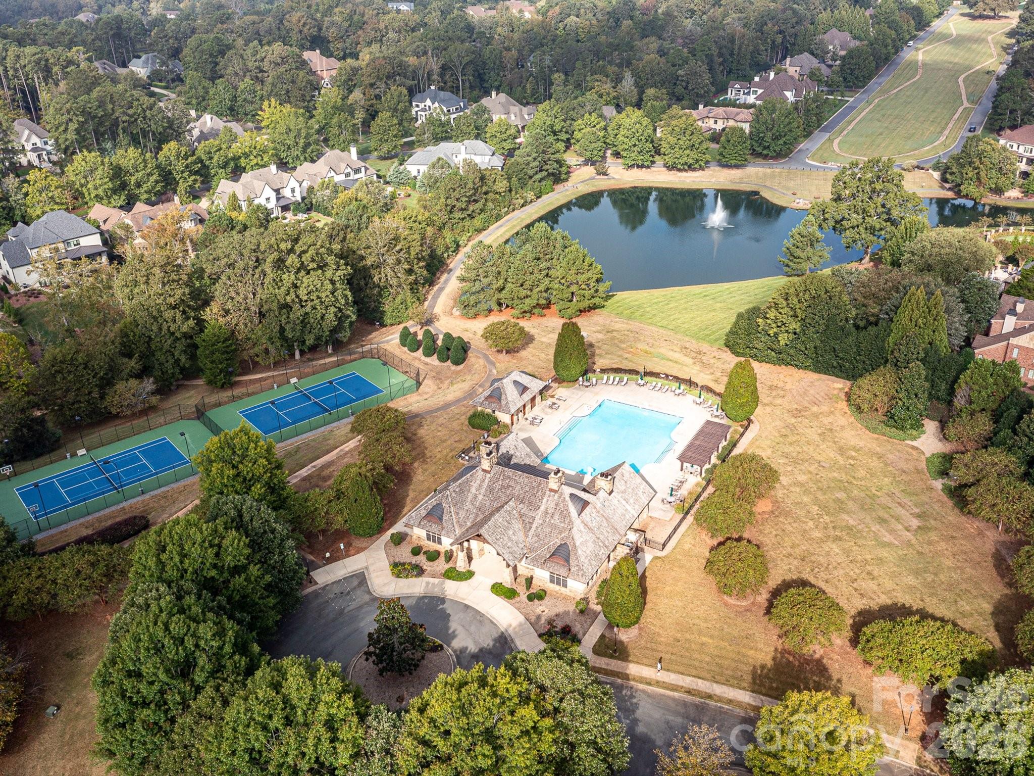 8119 Skyecroft Commons Drive — Waxhaw