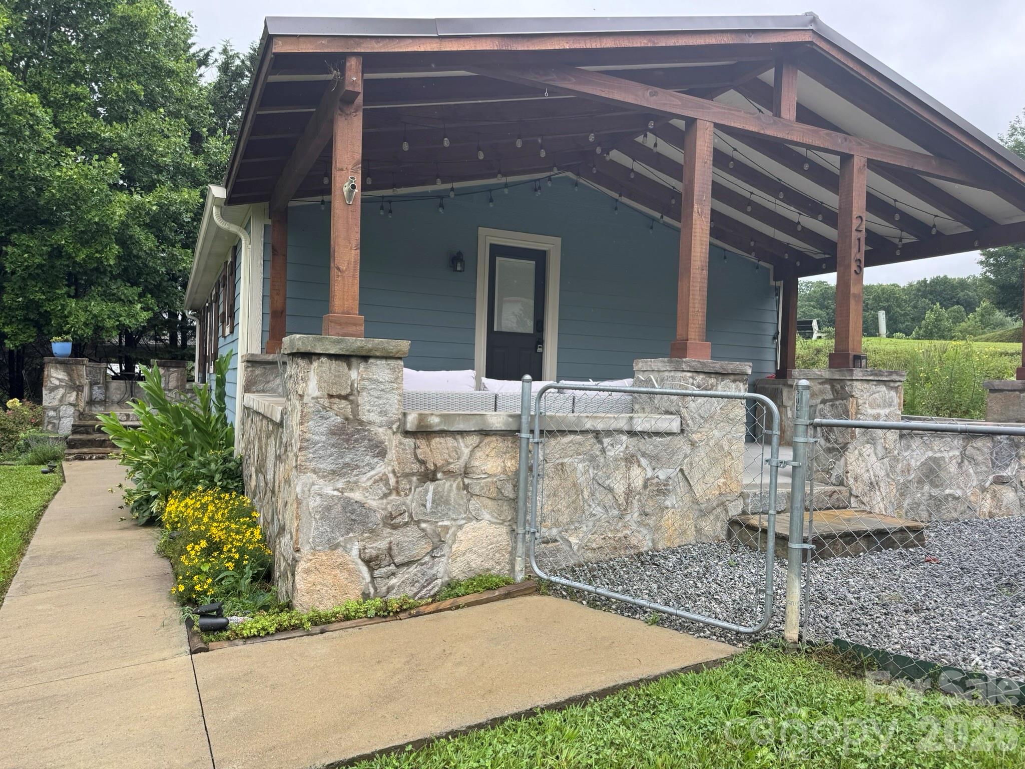 213 Sandy Creek Court — Hendersonville