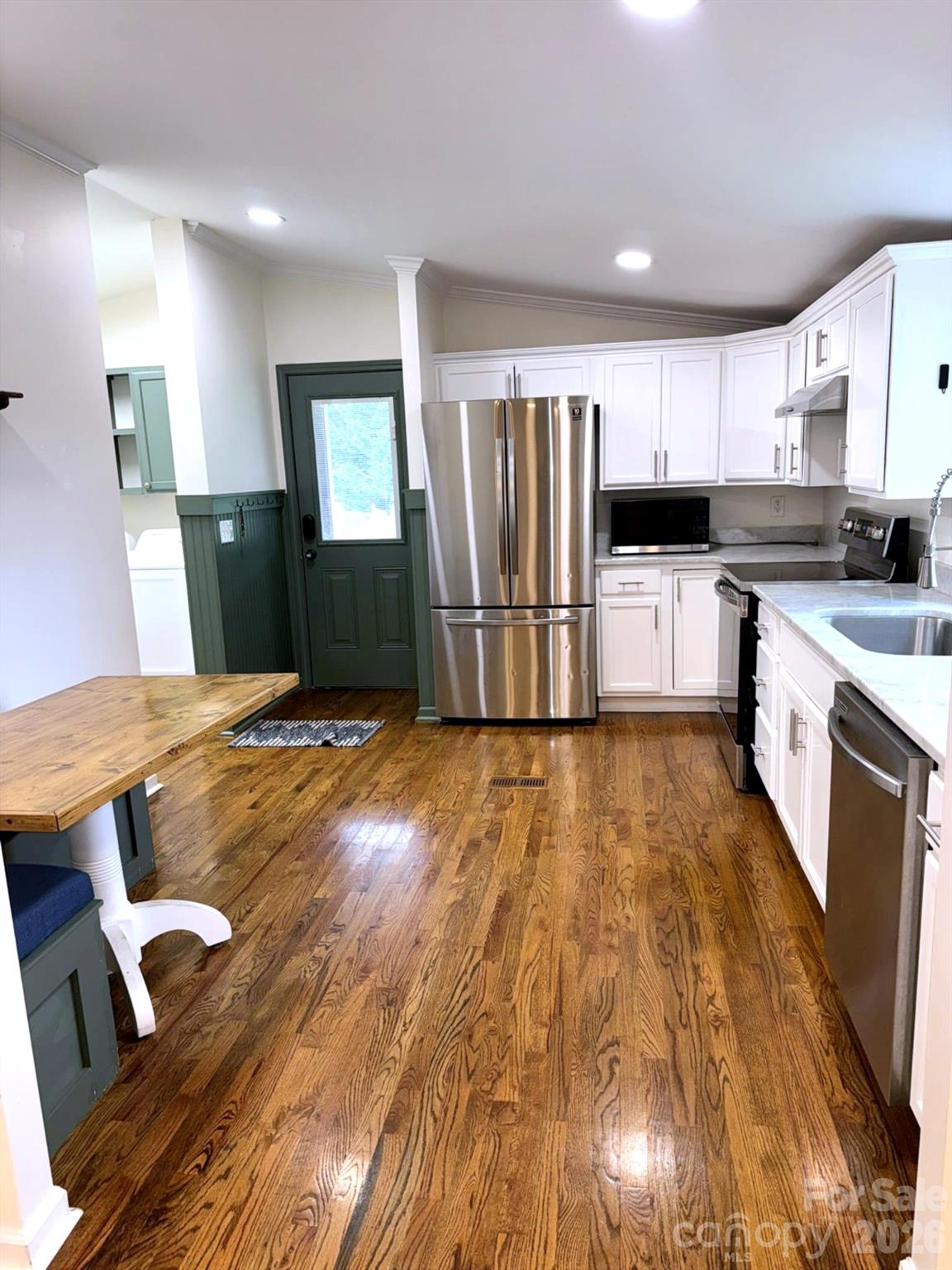 213 Sandy Creek Court — Hendersonville
