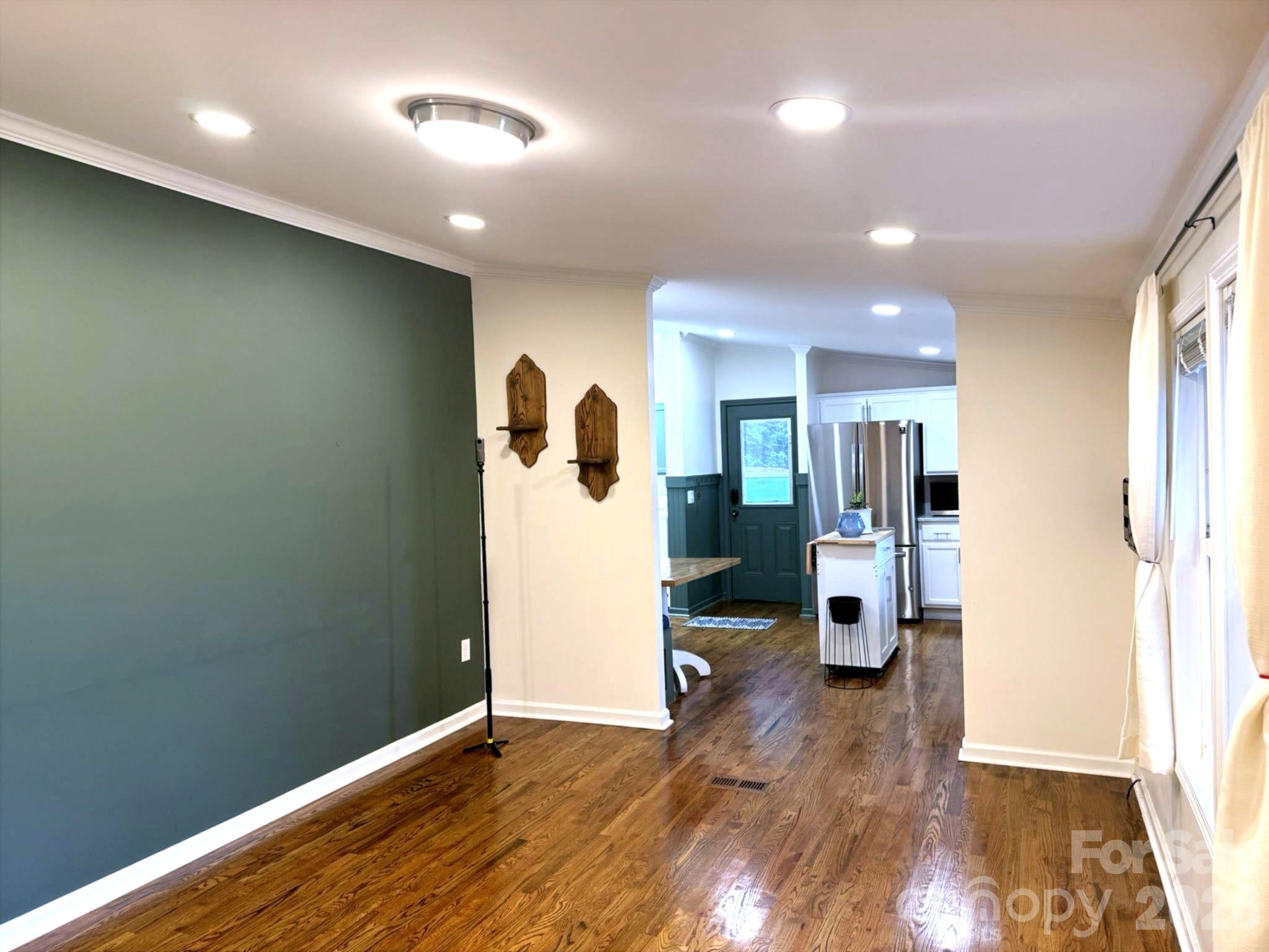 213 Sandy Creek Court — Hendersonville