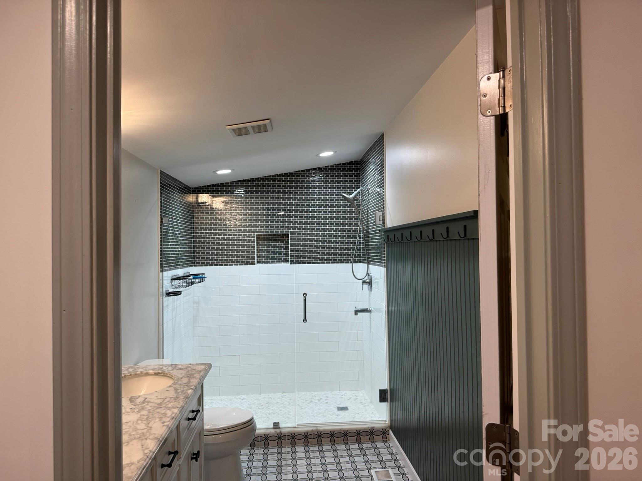 213 Sandy Creek Court — Hendersonville