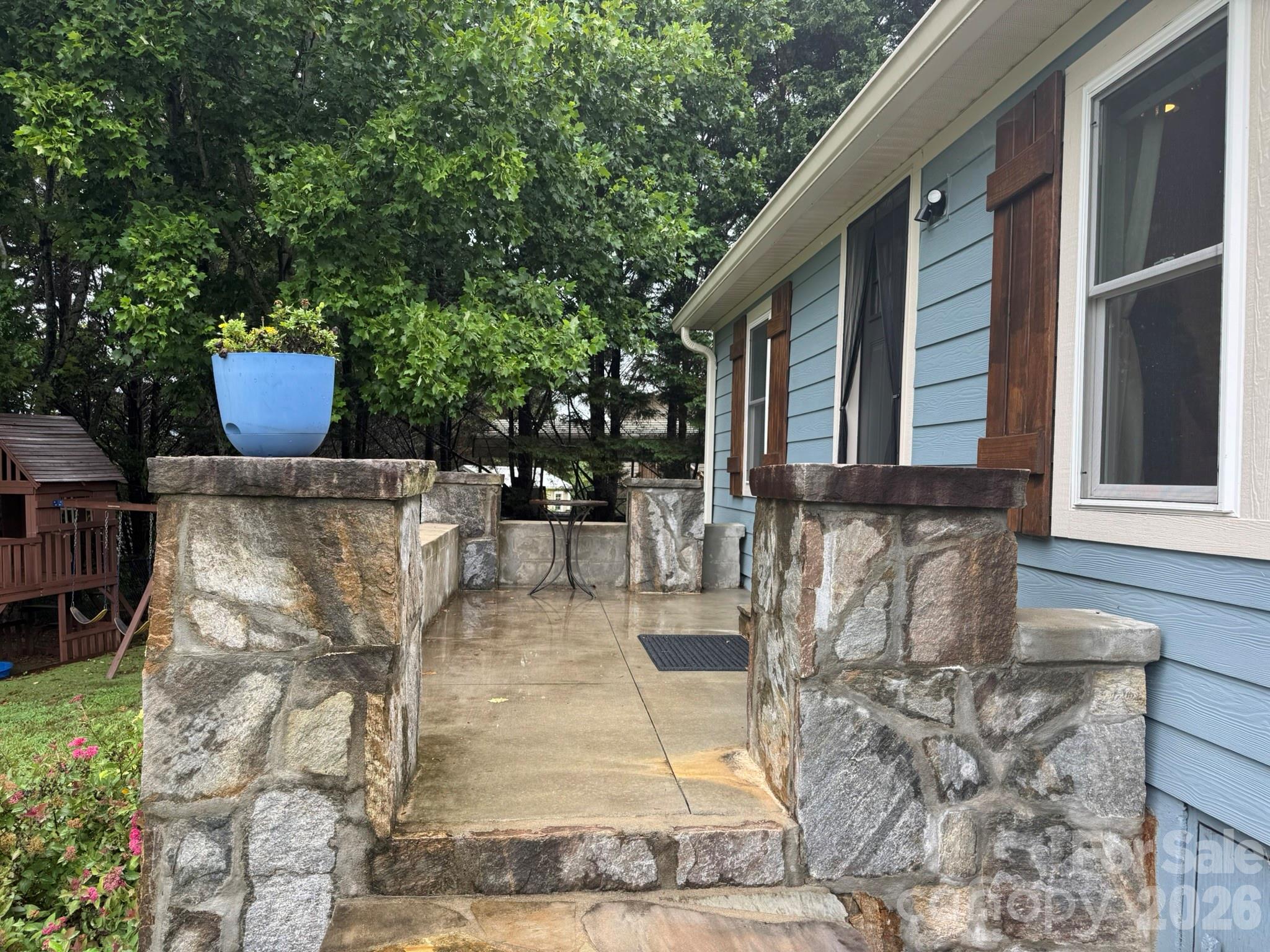 213 Sandy Creek Court — Hendersonville