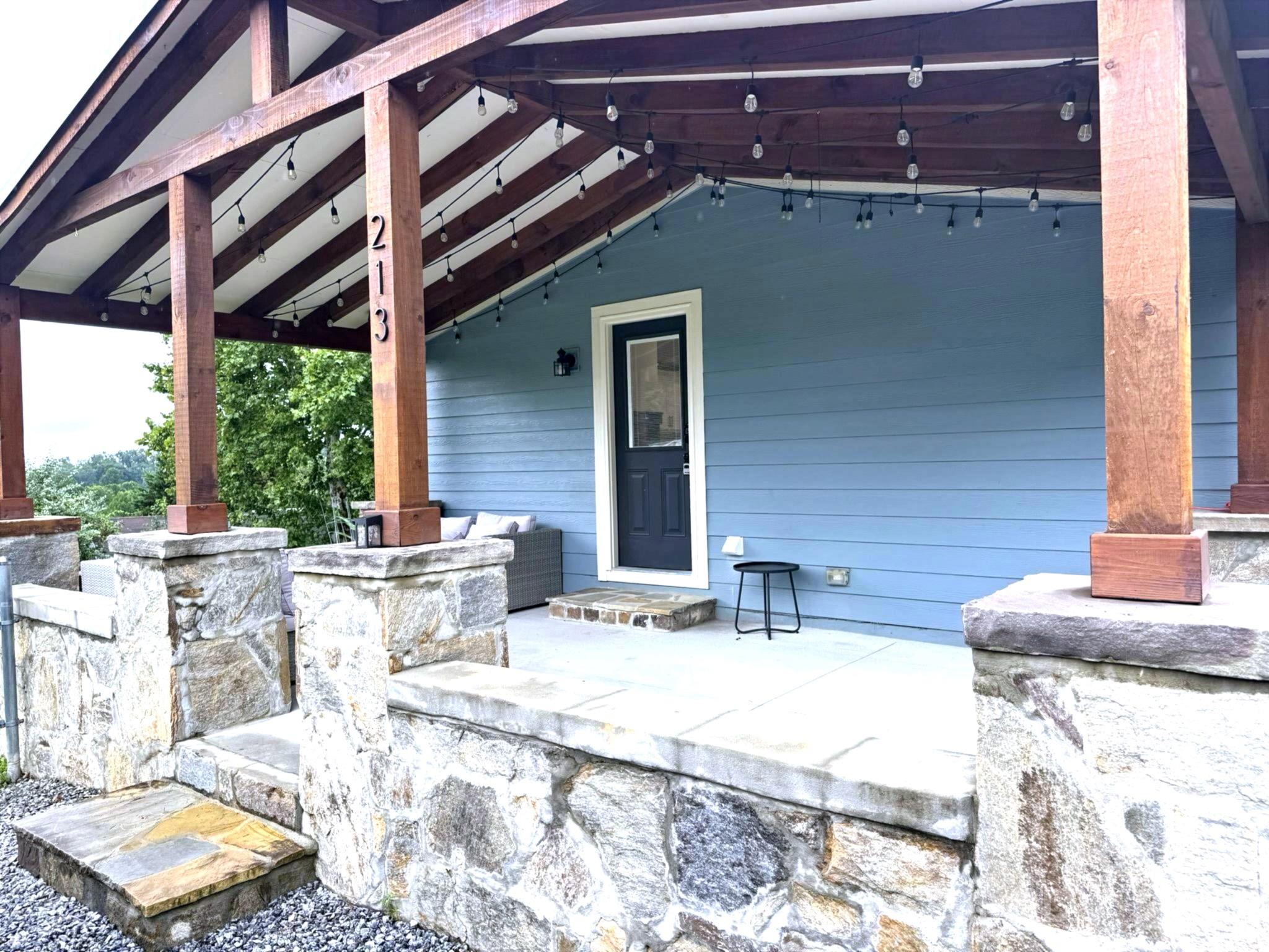 213 Sandy Creek Court — Hendersonville