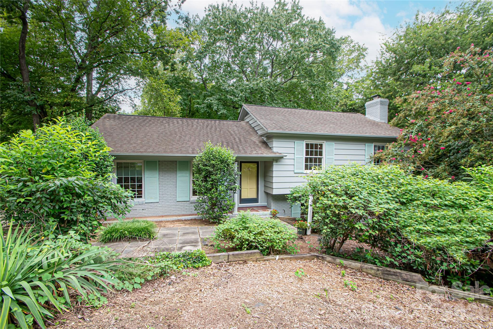 6836 Ronda Avenue — Charlotte