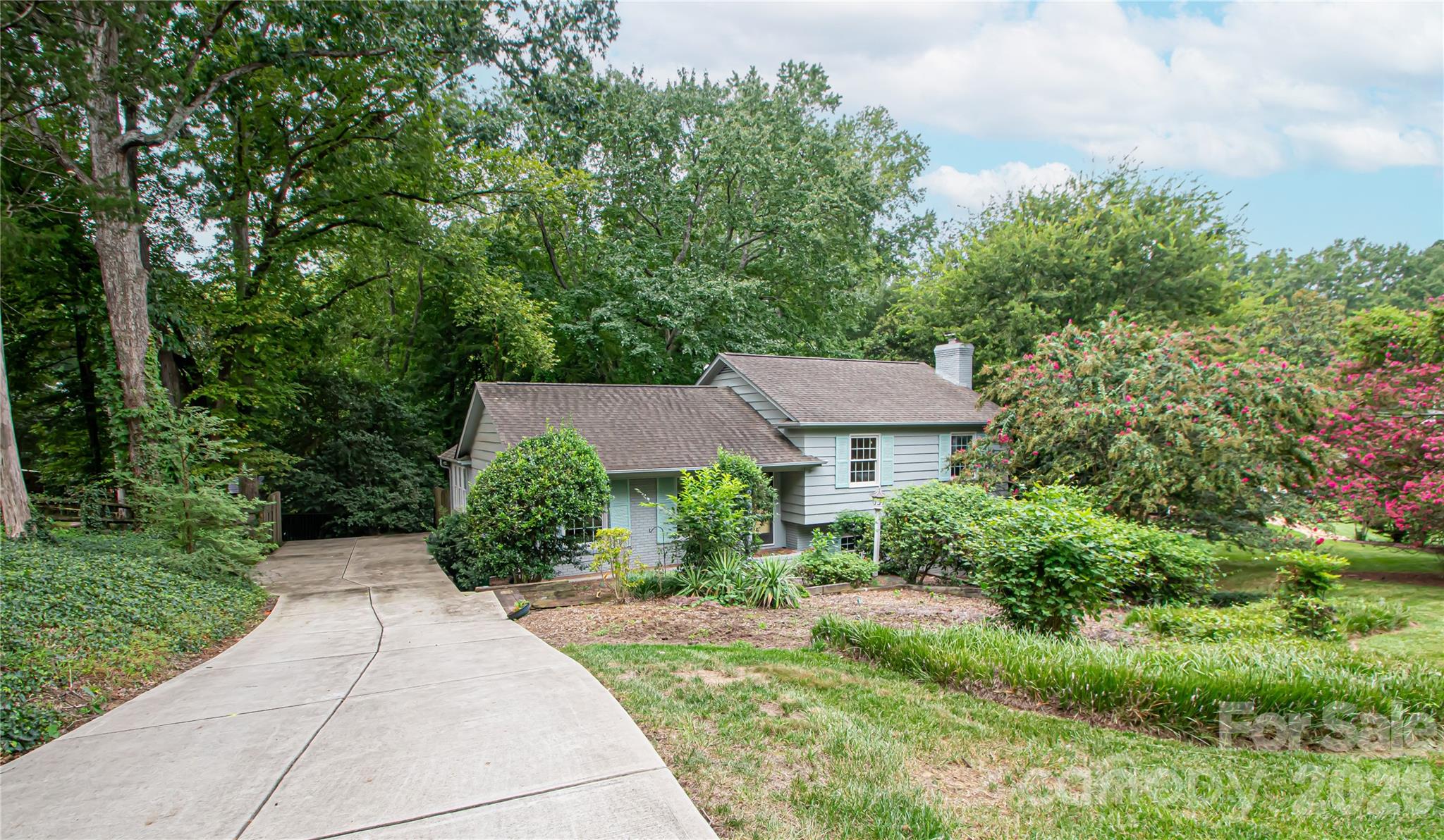 6836 Ronda Avenue — Charlotte