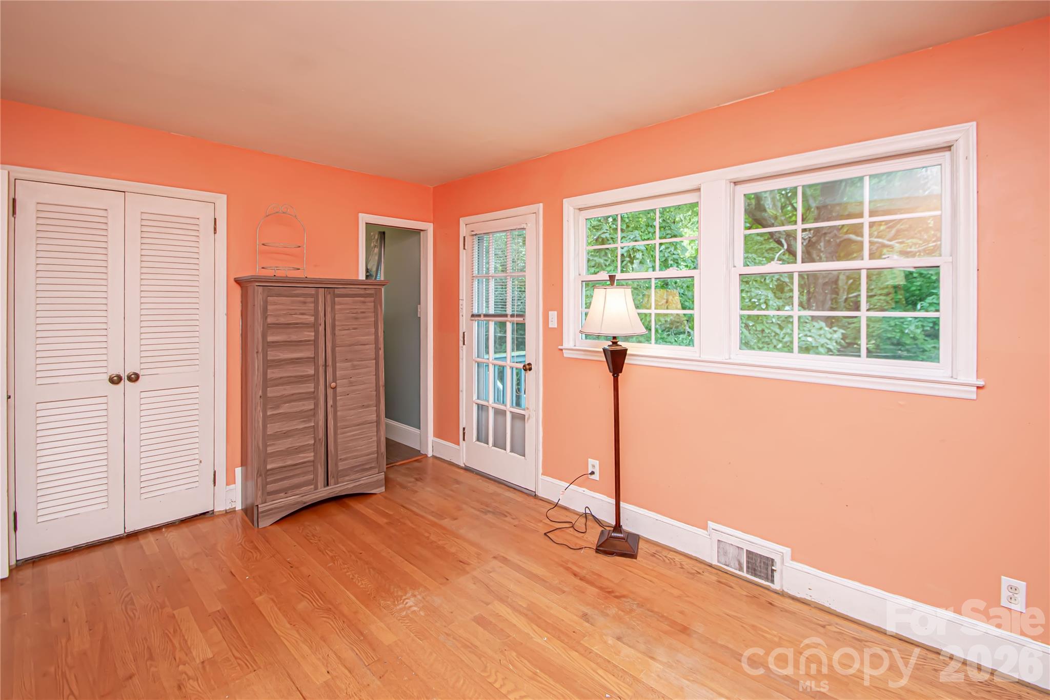 6836 Ronda Avenue — Charlotte