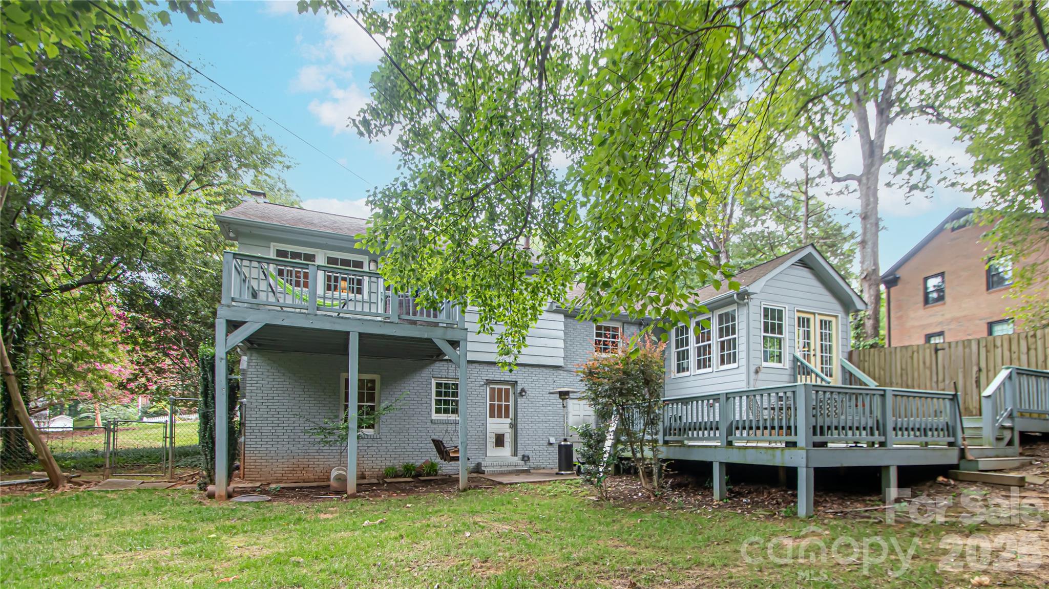 6836 Ronda Avenue — Charlotte