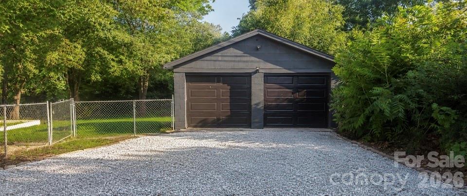 3413 1st Avenue Circle NW — Hickory