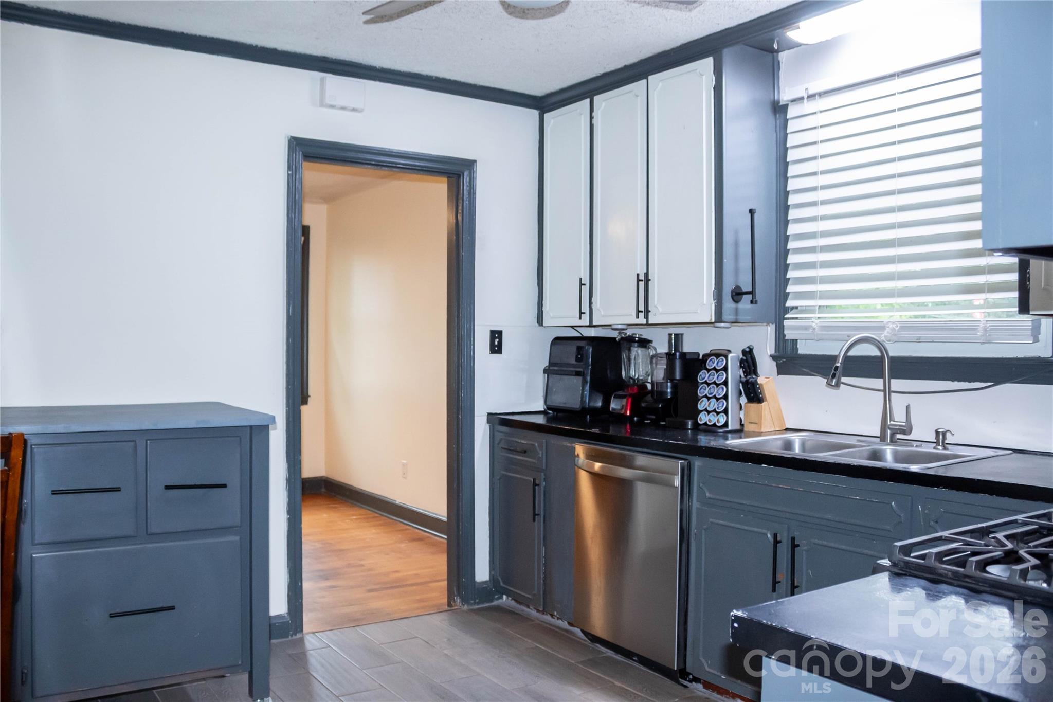 3413 1st Avenue Circle NW — Hickory