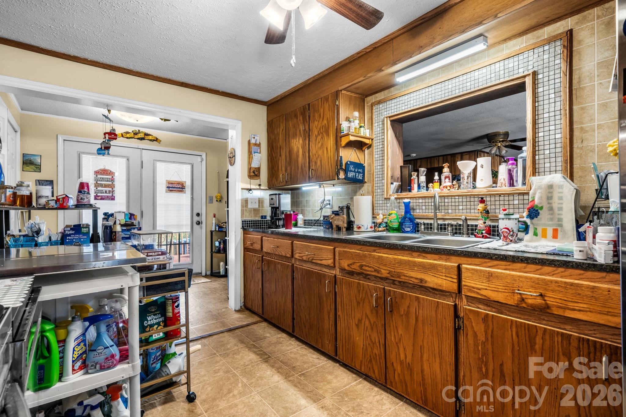 2504 Brentwood Circle — Lenoir