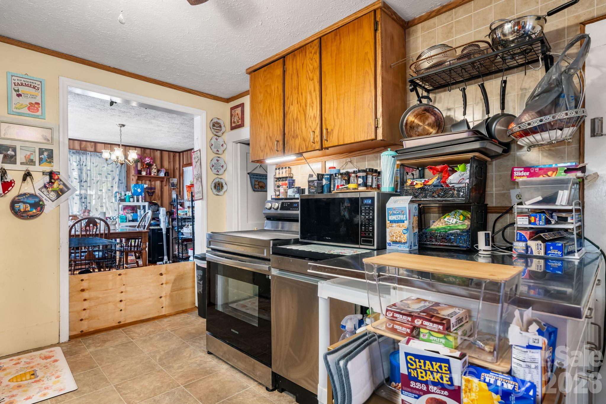 2504 Brentwood Circle — Lenoir