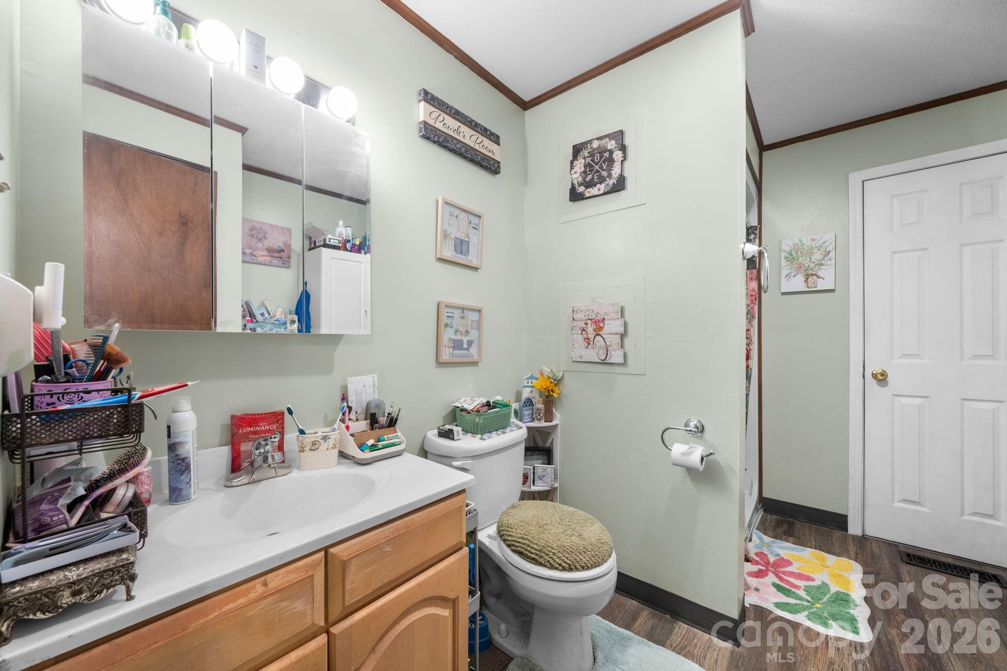 2504 Brentwood Circle — Lenoir