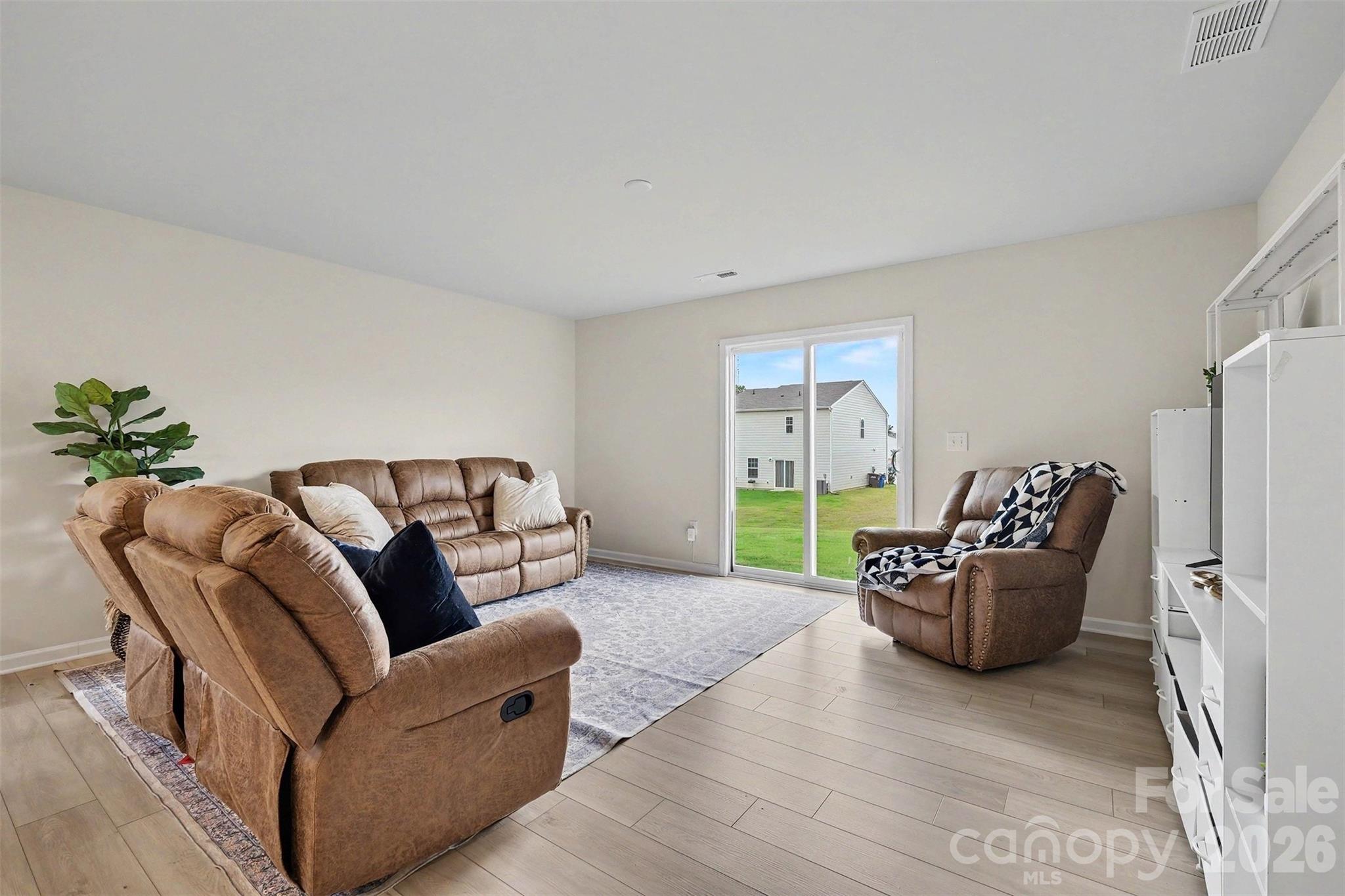 152 Hanging Rock Trail — Statesville