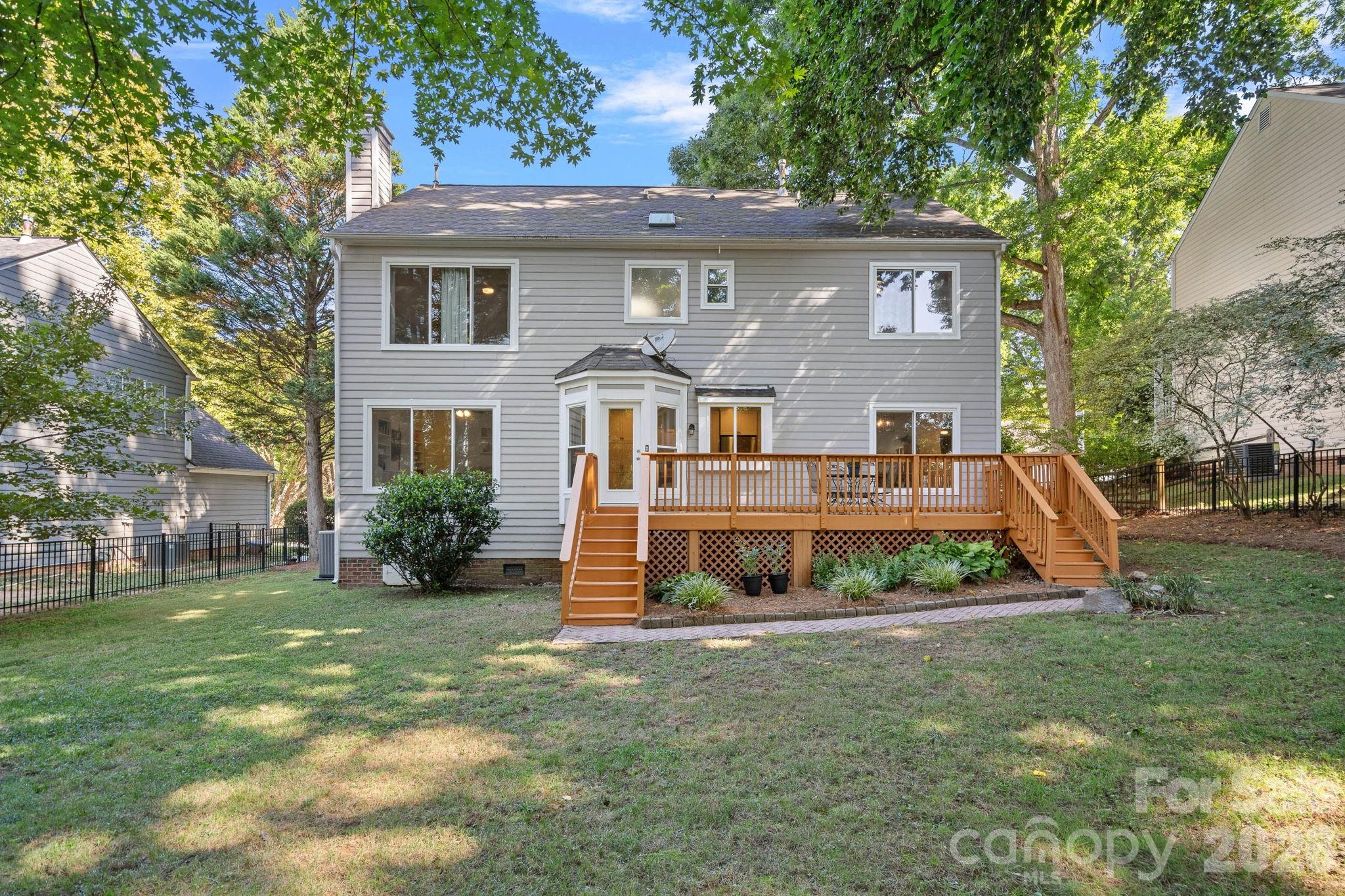 12727 Hollyhock Lane — Huntersville