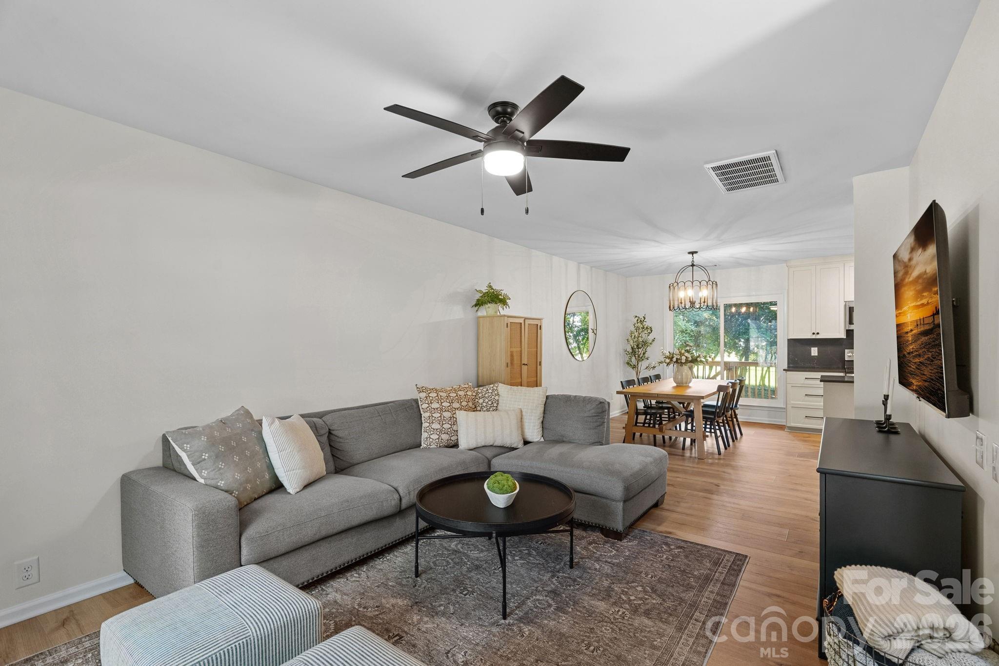 12727 Hollyhock Lane — Huntersville