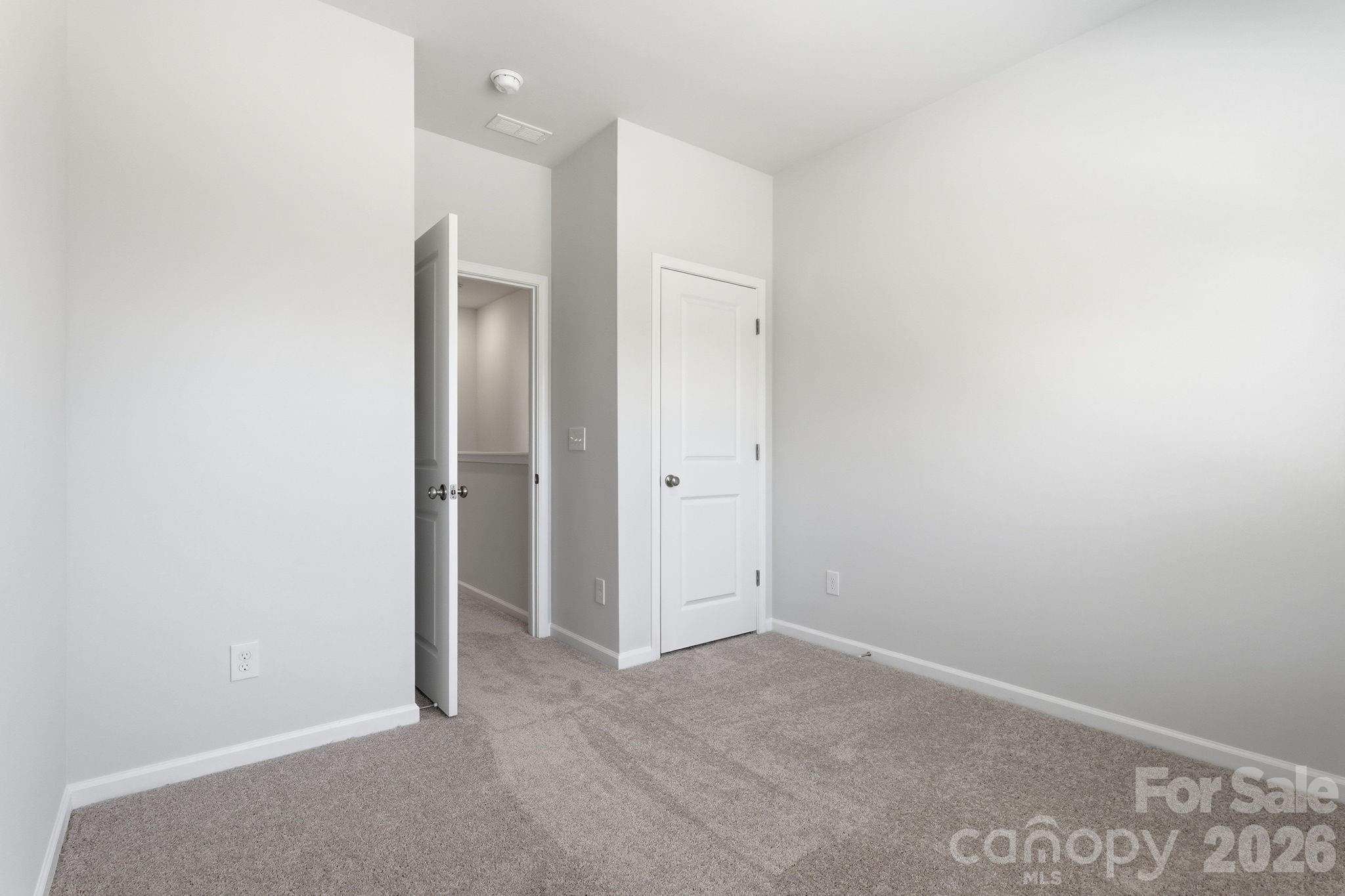 4618 Lakeview Road — Charlotte
