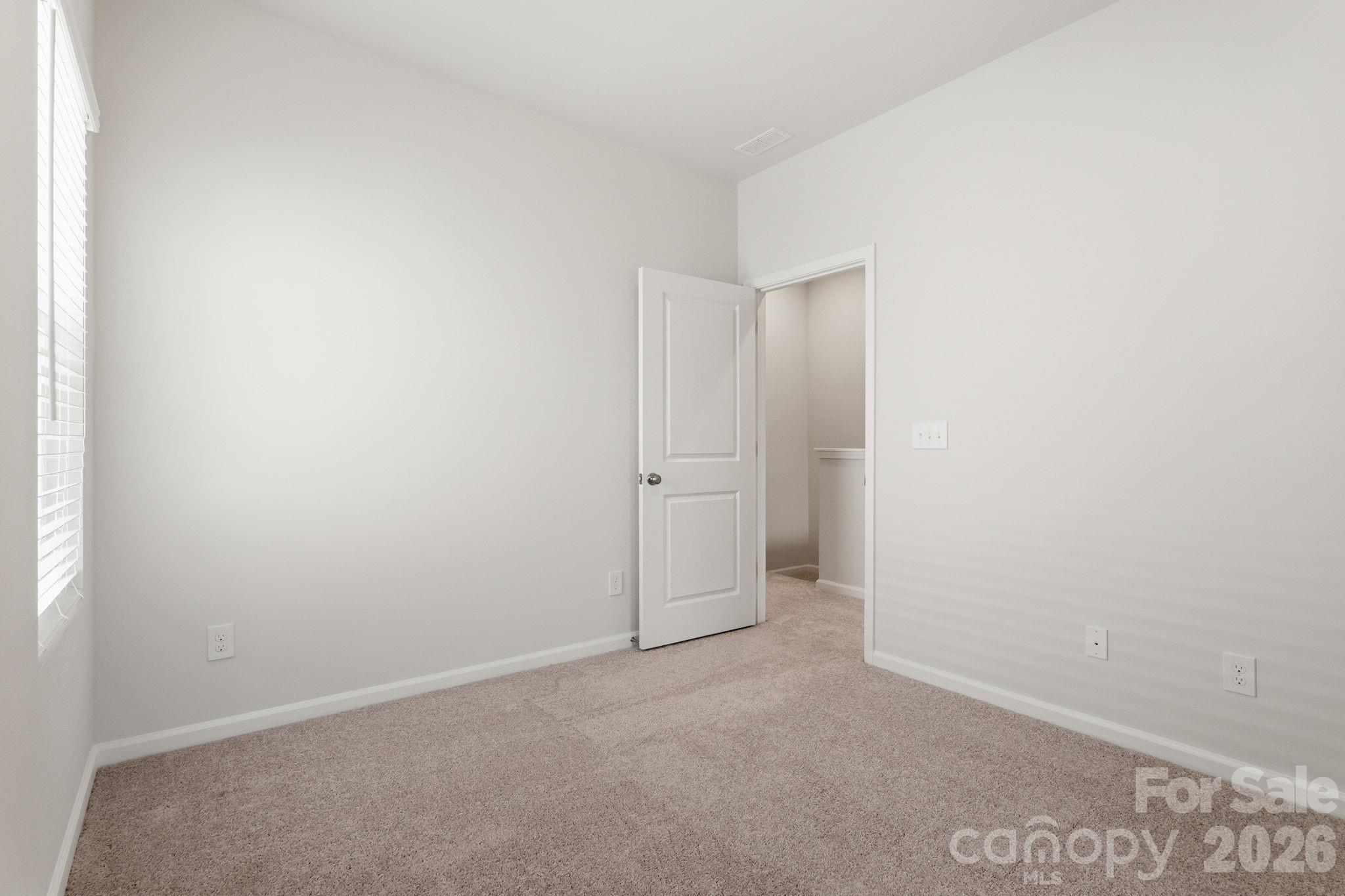 4618 Lakeview Road — Charlotte