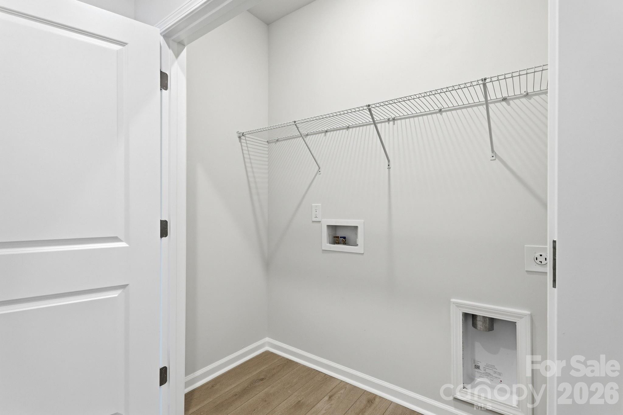 4618 Lakeview Road — Charlotte