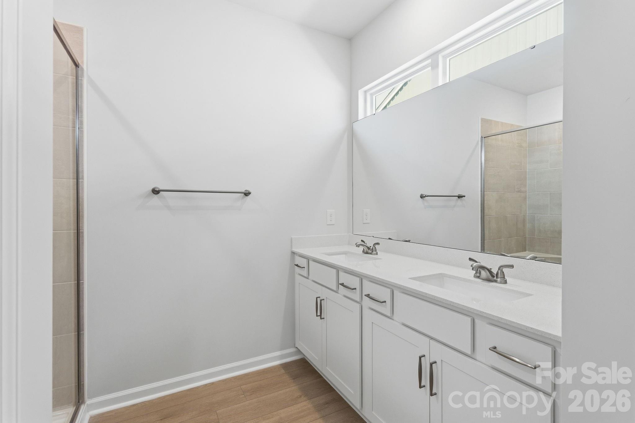 4618 Lakeview Road — Charlotte