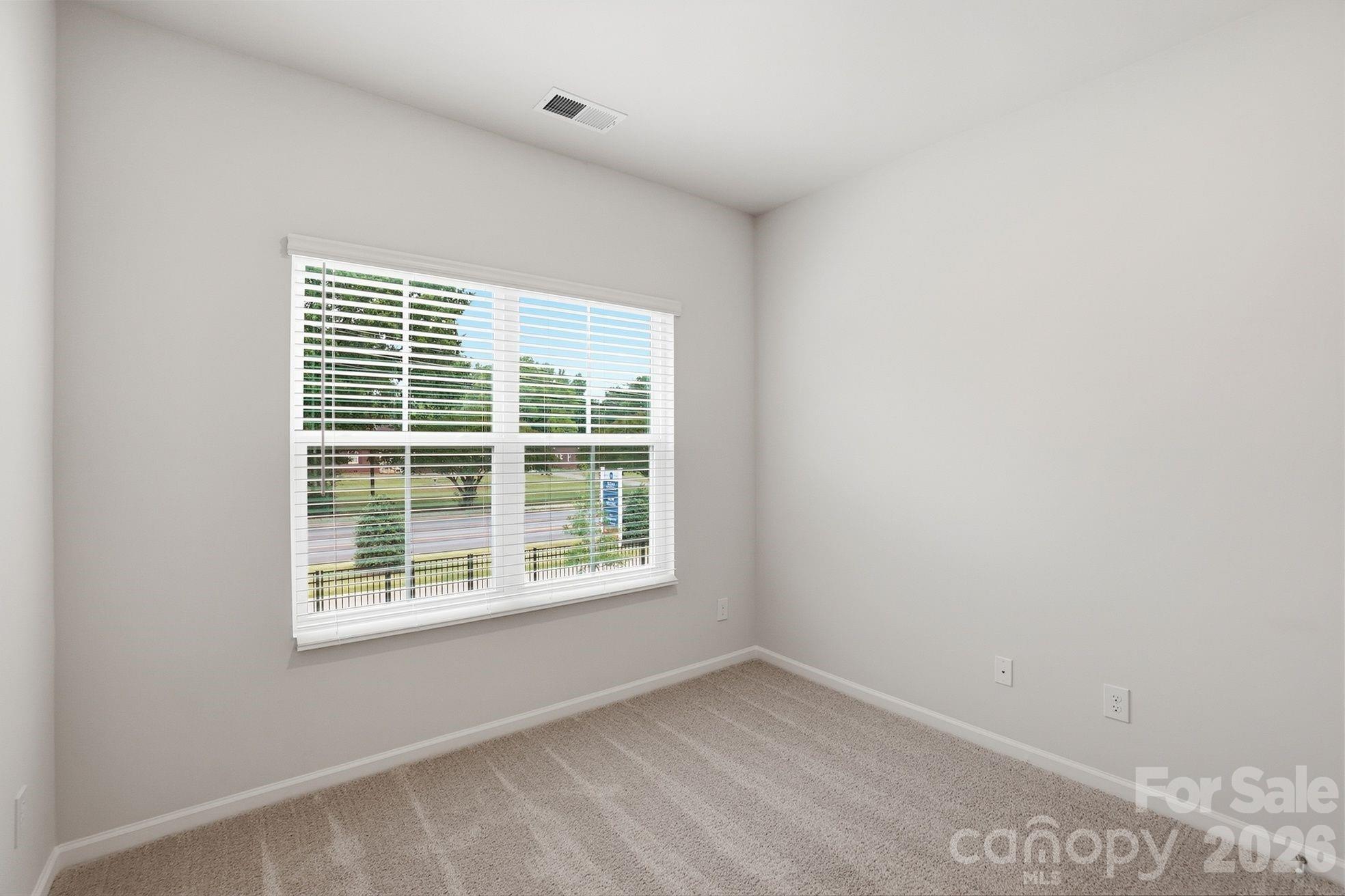 4750 Lakeview Road — Charlotte